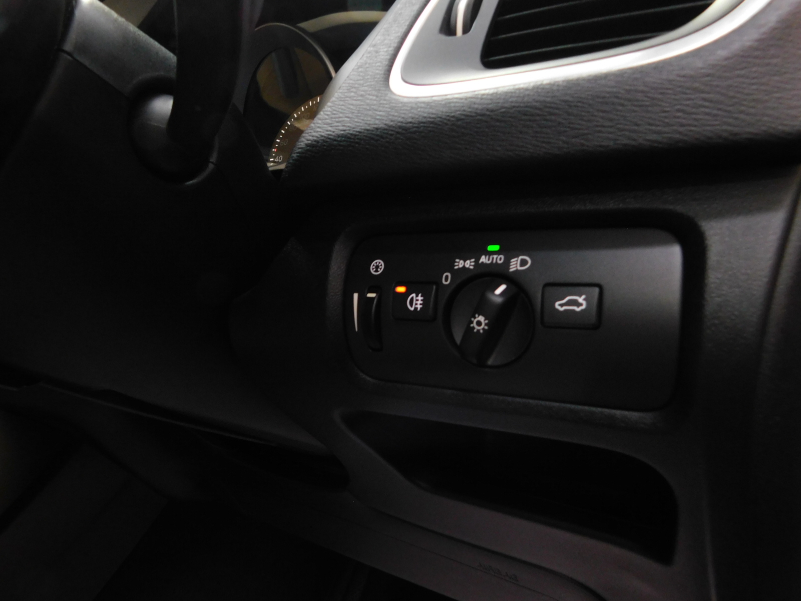 V40クロスカントリー 2017/H29