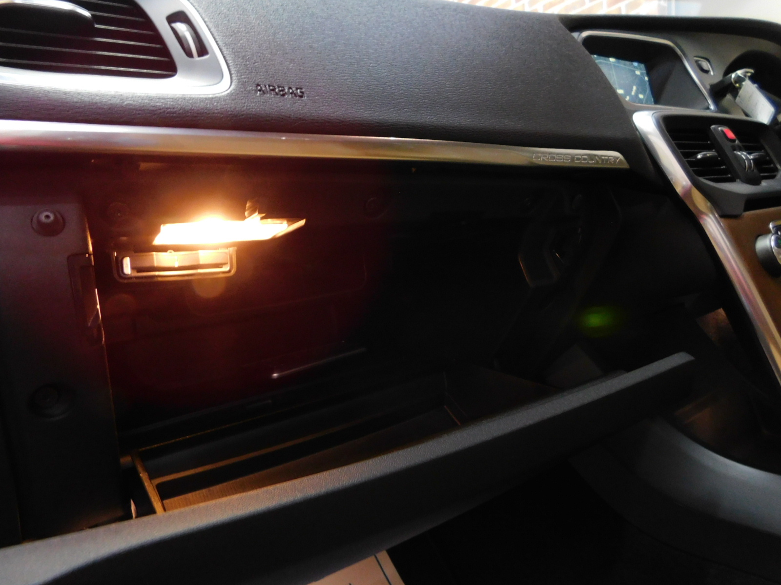 V40クロスカントリー 2017/H29