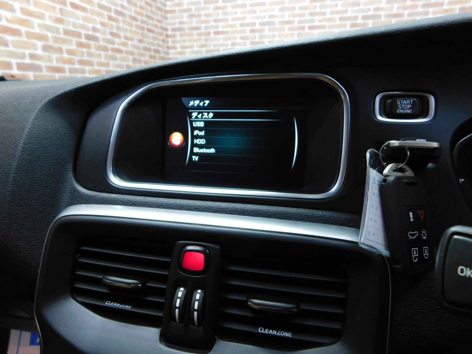 V40クロスカントリー 2017/H29