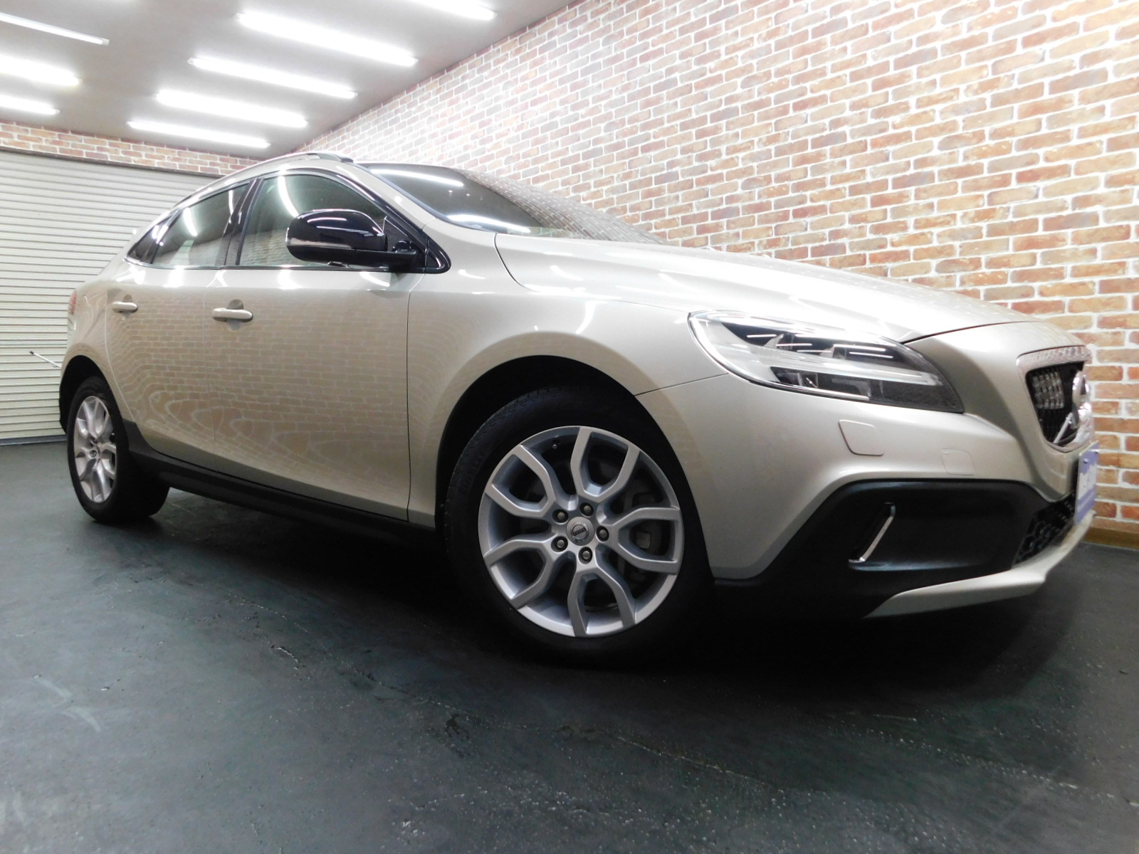 V40クロスカントリー 2017/H29