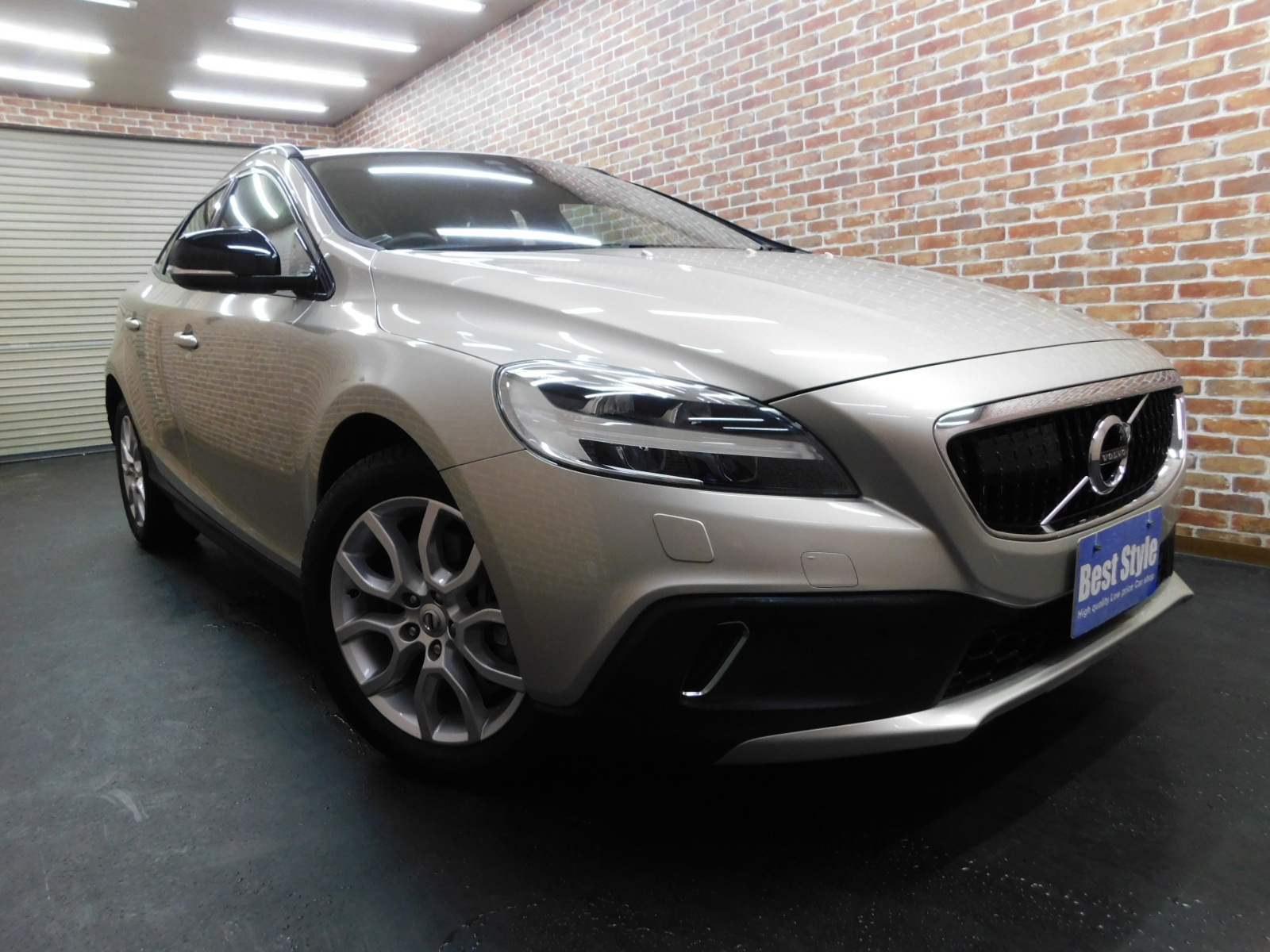 V40クロスカントリー 2017/H29