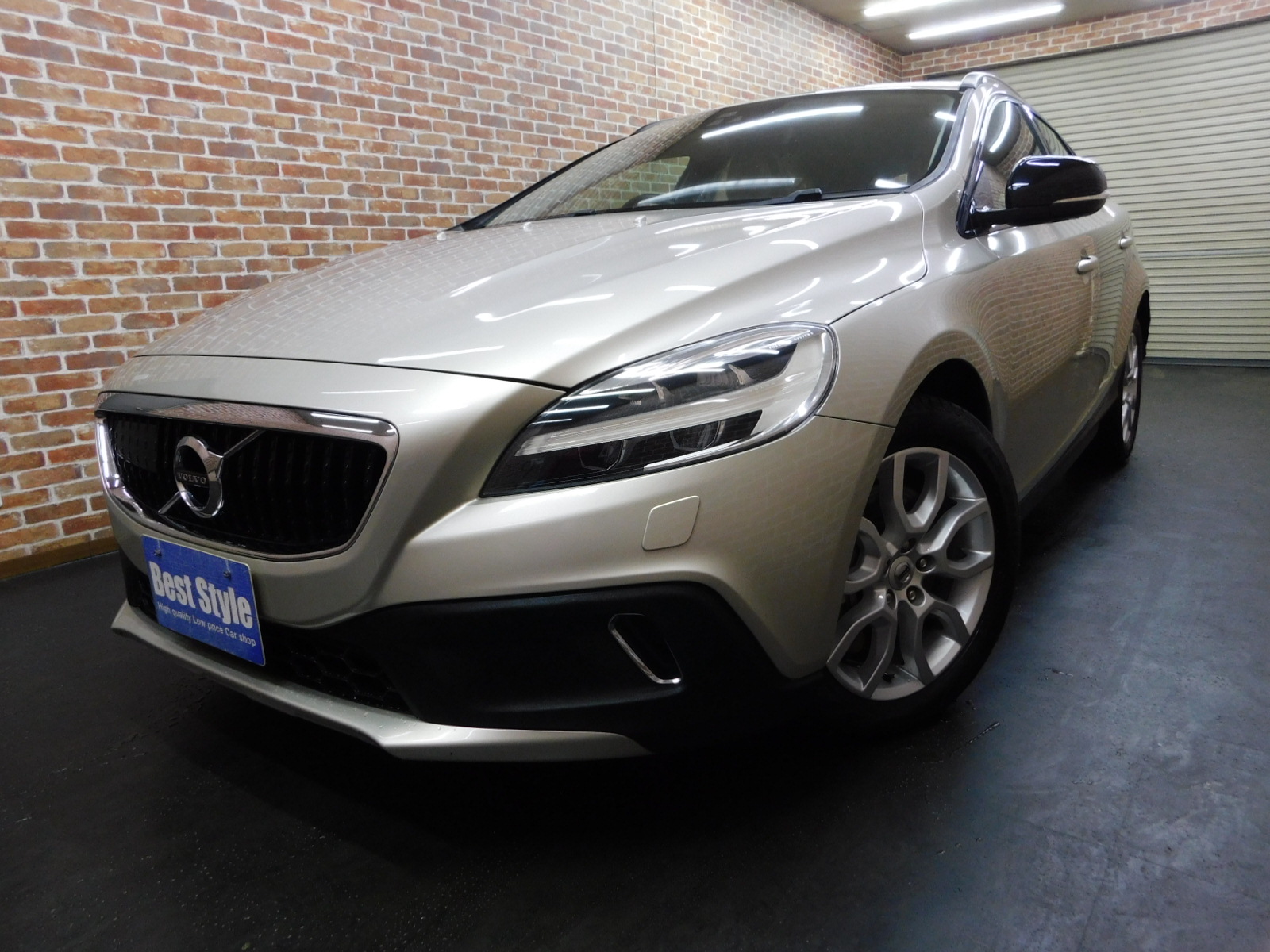 V40クロスカントリー 2017/H29