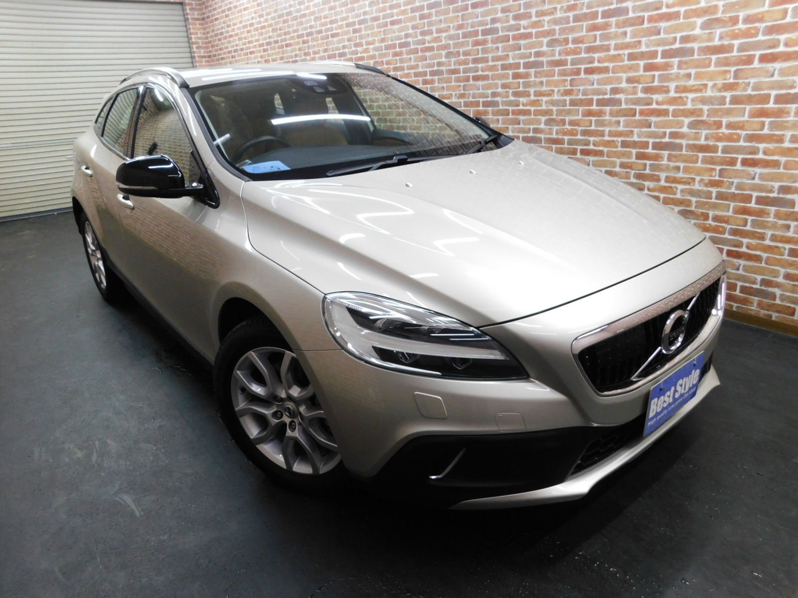 V40クロスカントリー 2017/H29