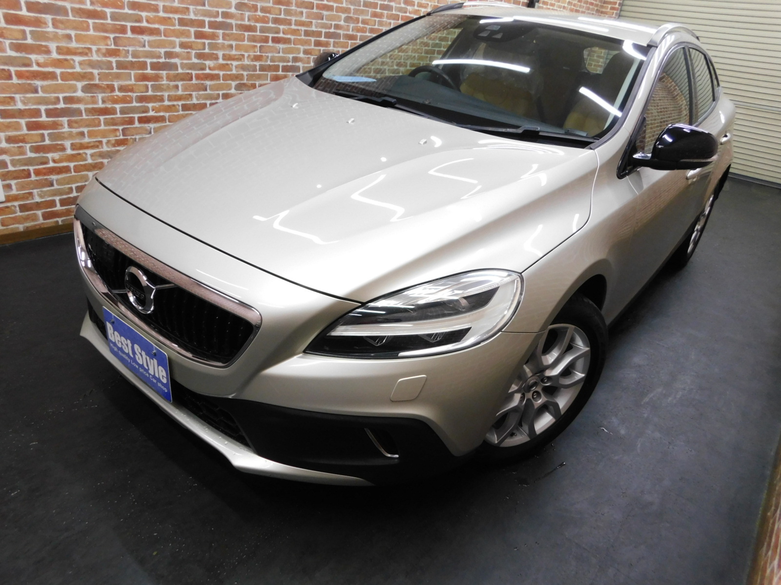 V40クロスカントリー 2017/H29