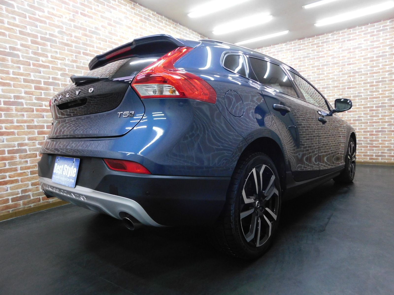 V40クロスカントリー 2017/H29