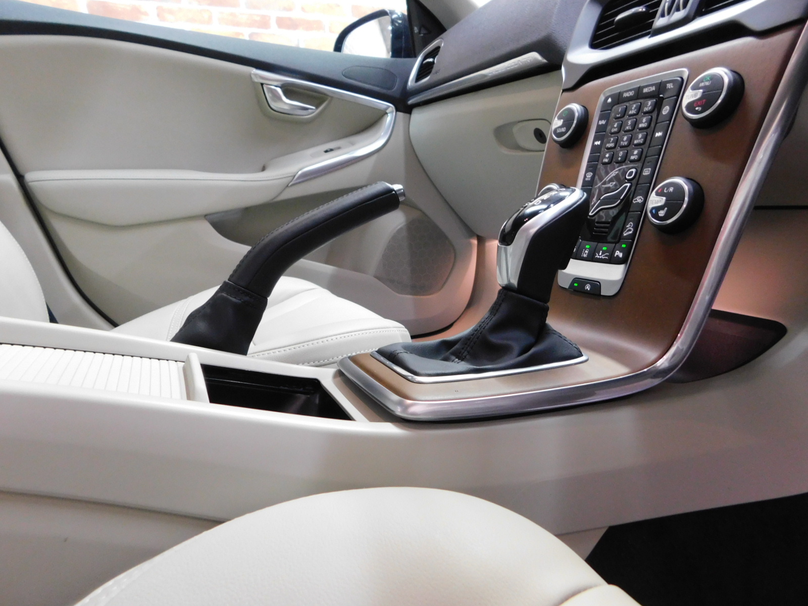 V40クロスカントリー 2017/H29