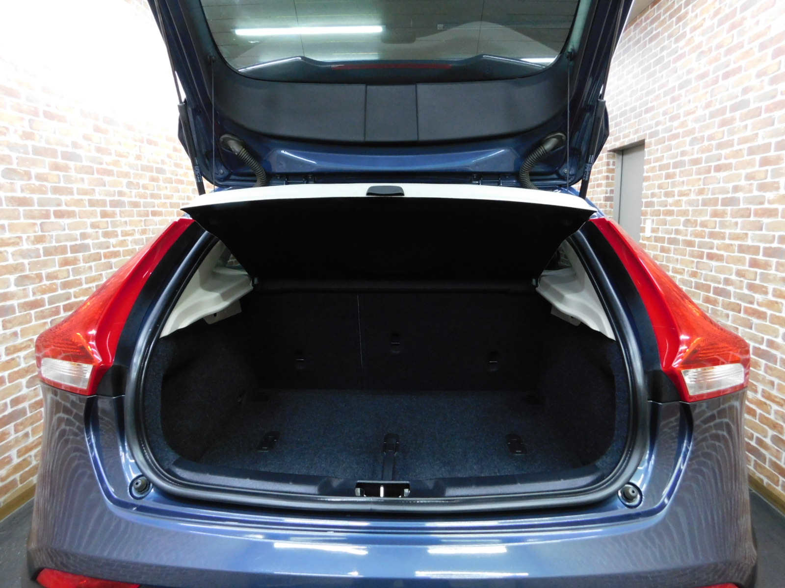 V40クロスカントリー 2017/H29