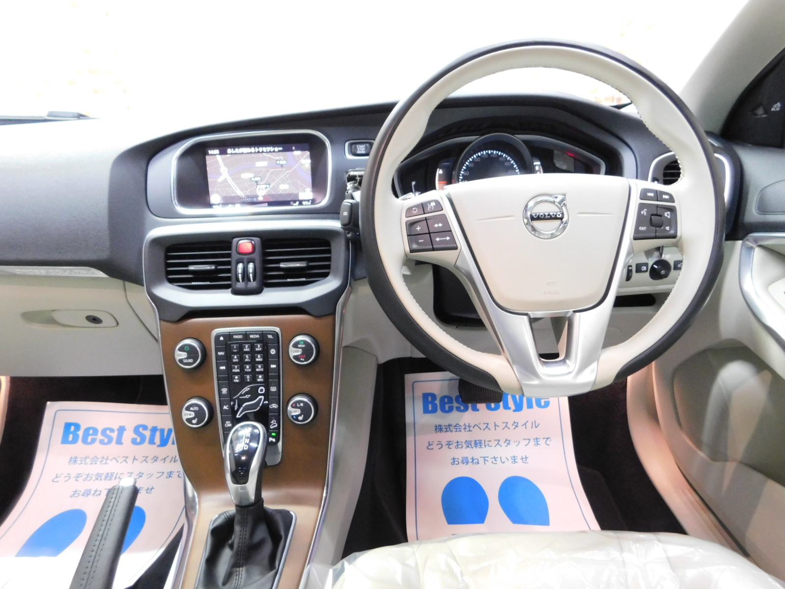 V40クロスカントリー 2017/H29