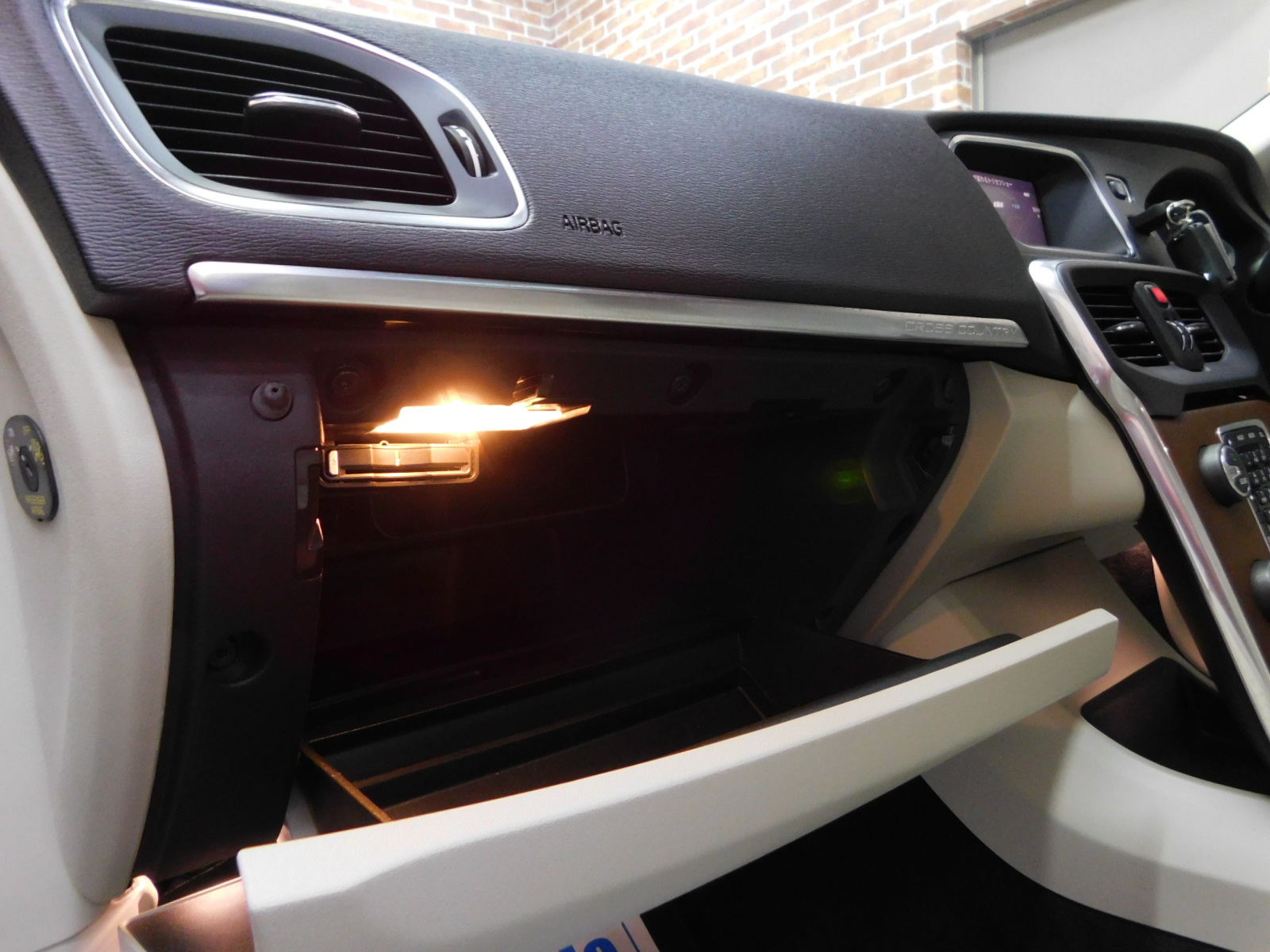 V40クロスカントリー 2017/H29