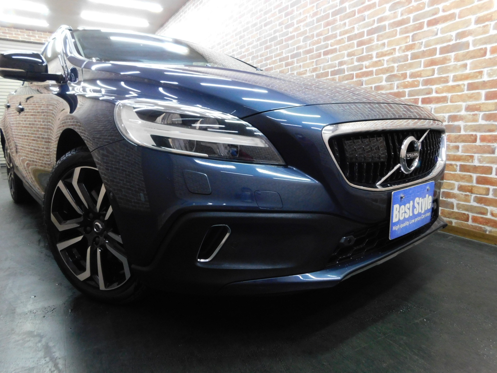 V40クロスカントリー 2017/H29