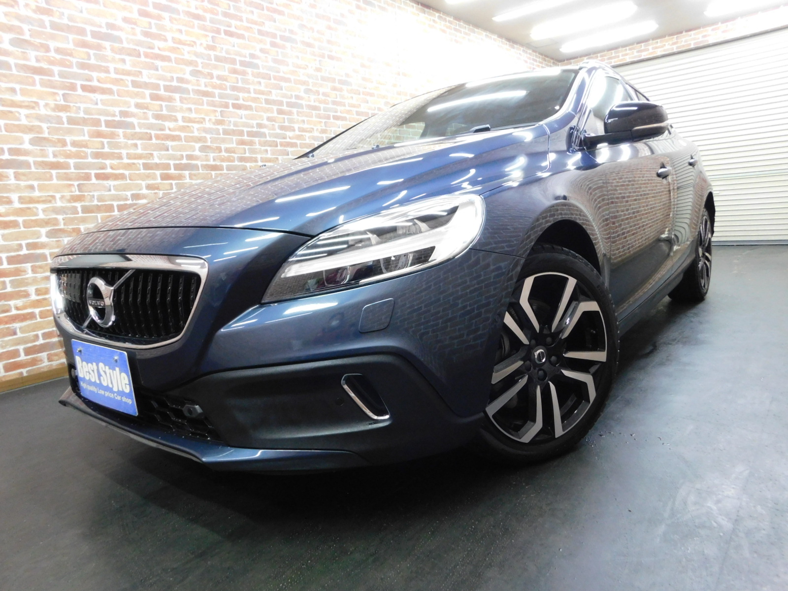 V40クロスカントリー 2017/H29