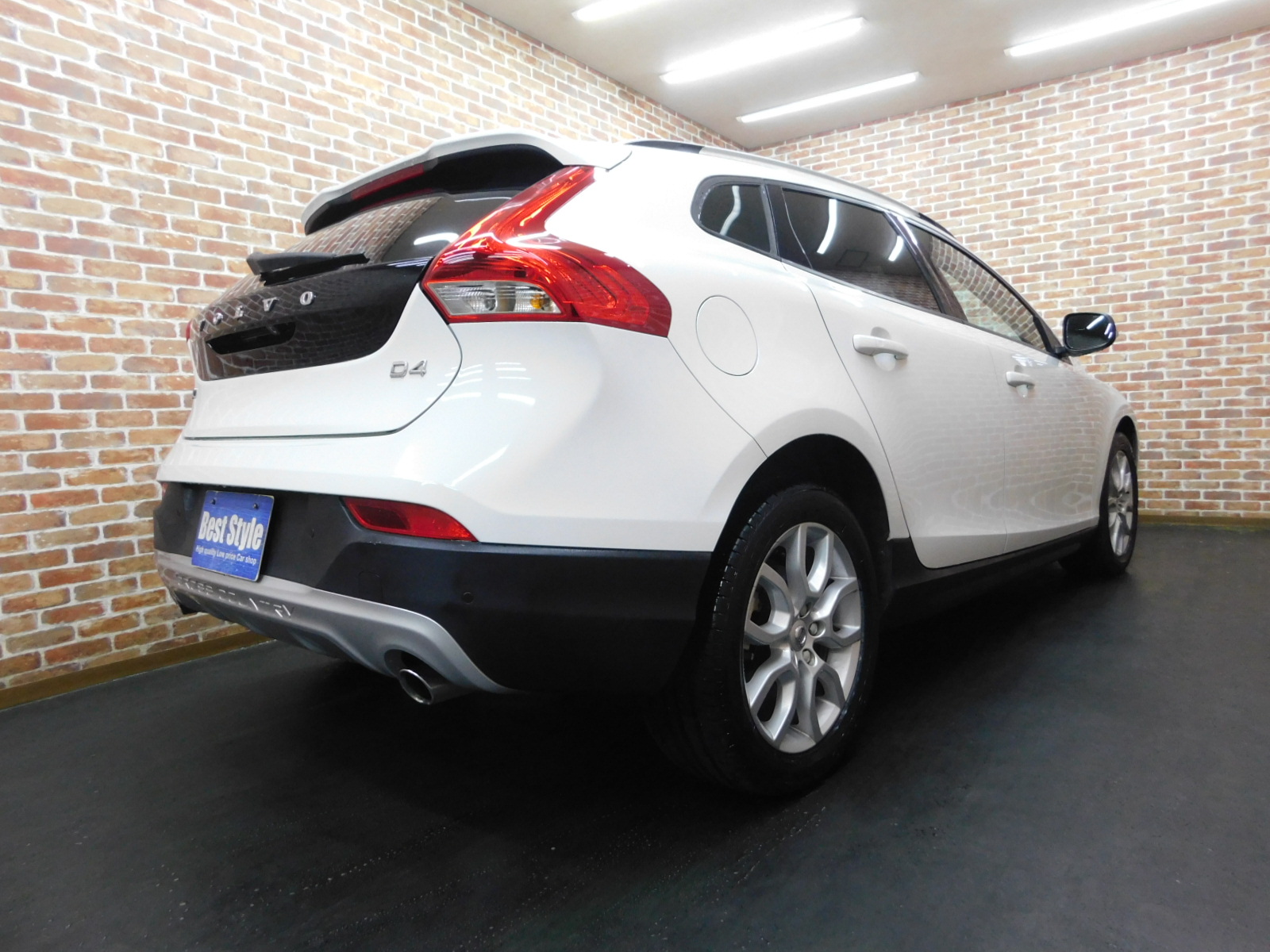 V40クロスカントリー 2017/H29