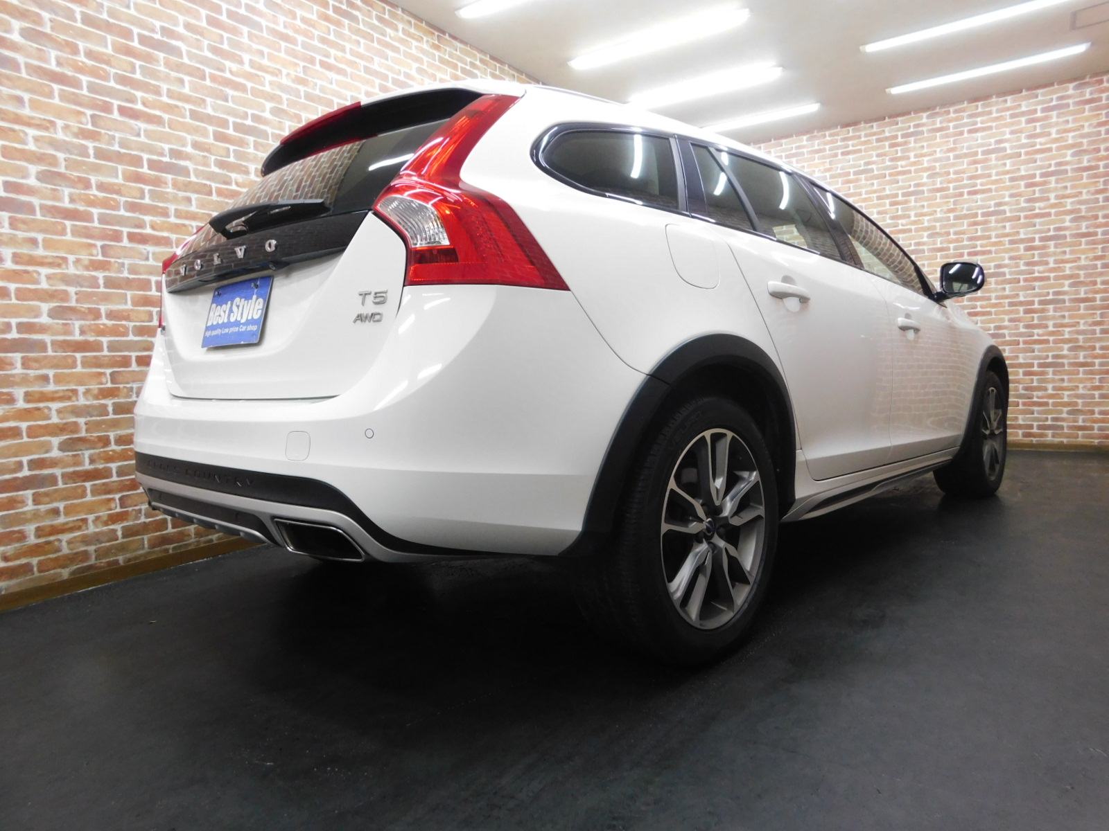 V60クロスカントリー 2016/H28