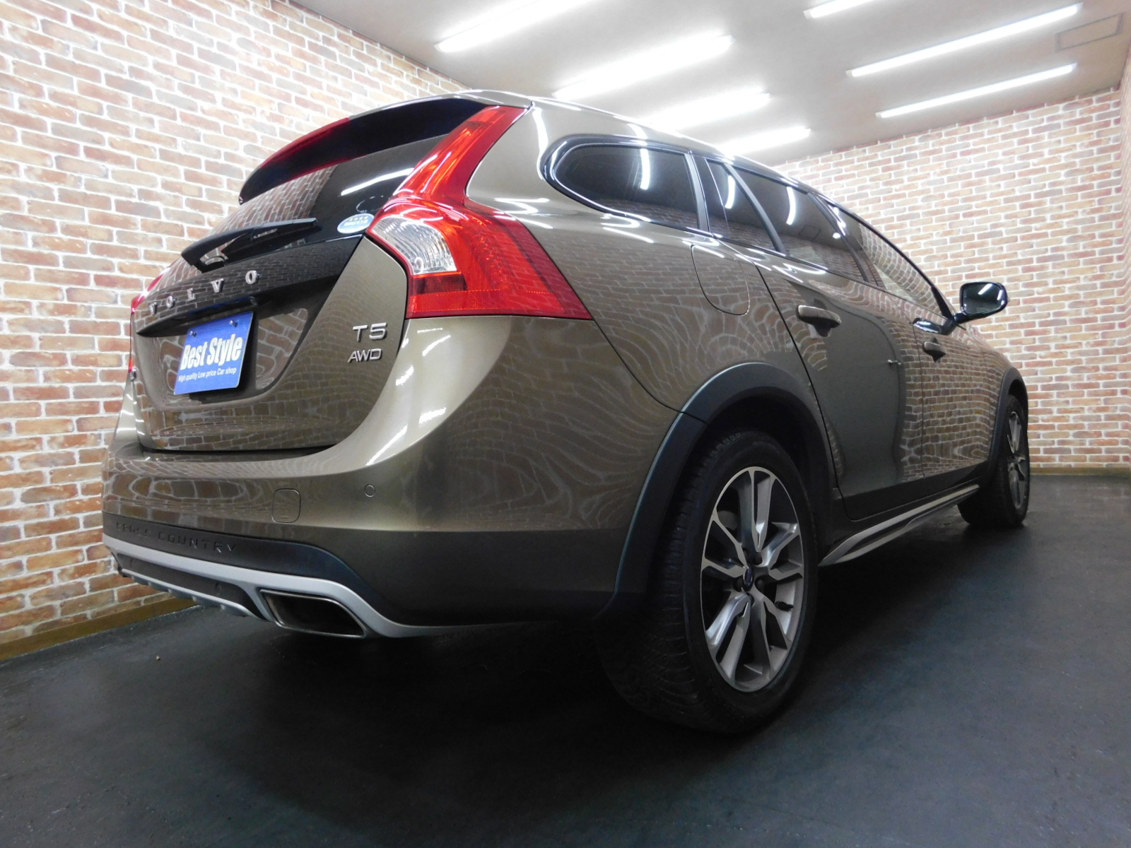 V60クロスカントリー 2016/H28