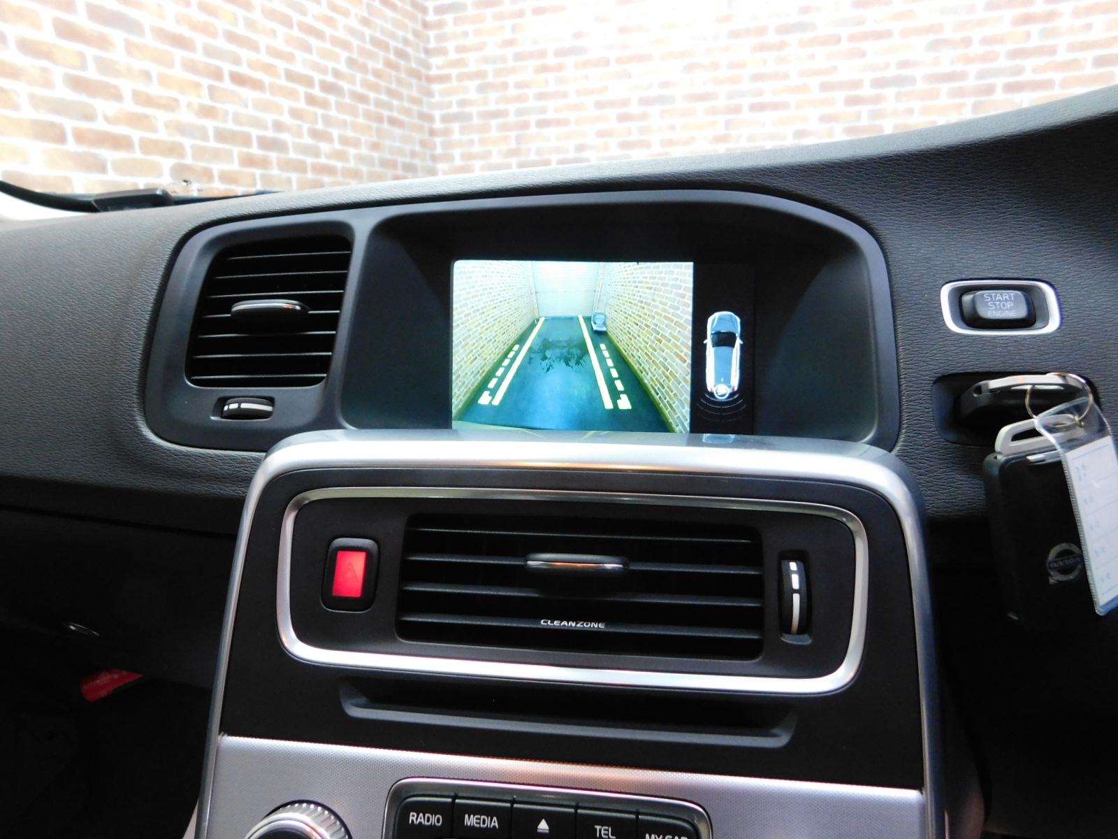 V60クロスカントリー 2016/H28