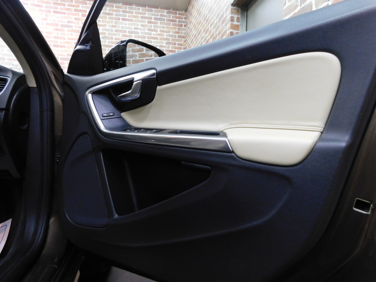 V60クロスカントリー 2016/H28