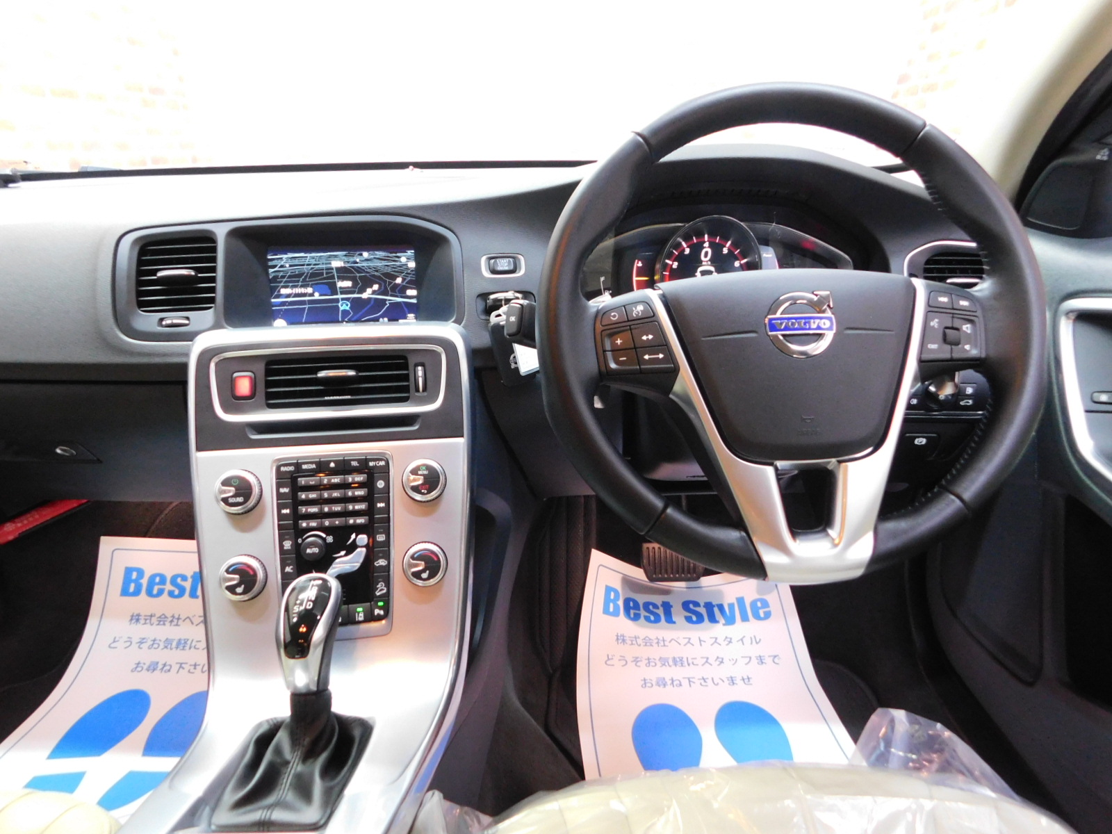 V60クロスカントリー 2016/H28