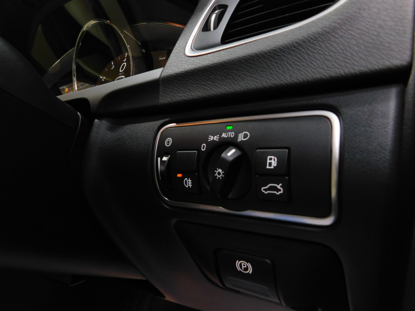 V60クロスカントリー 2016/H28