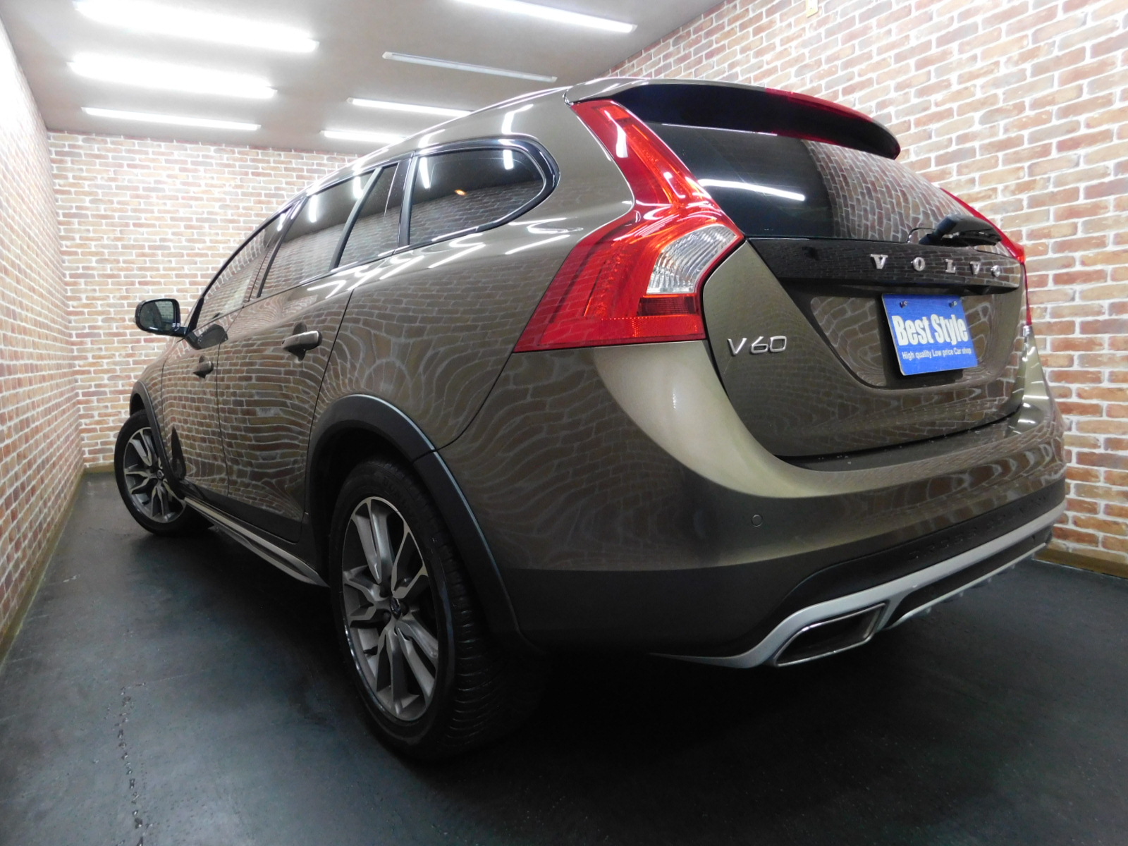 V60クロスカントリー 2016/H28