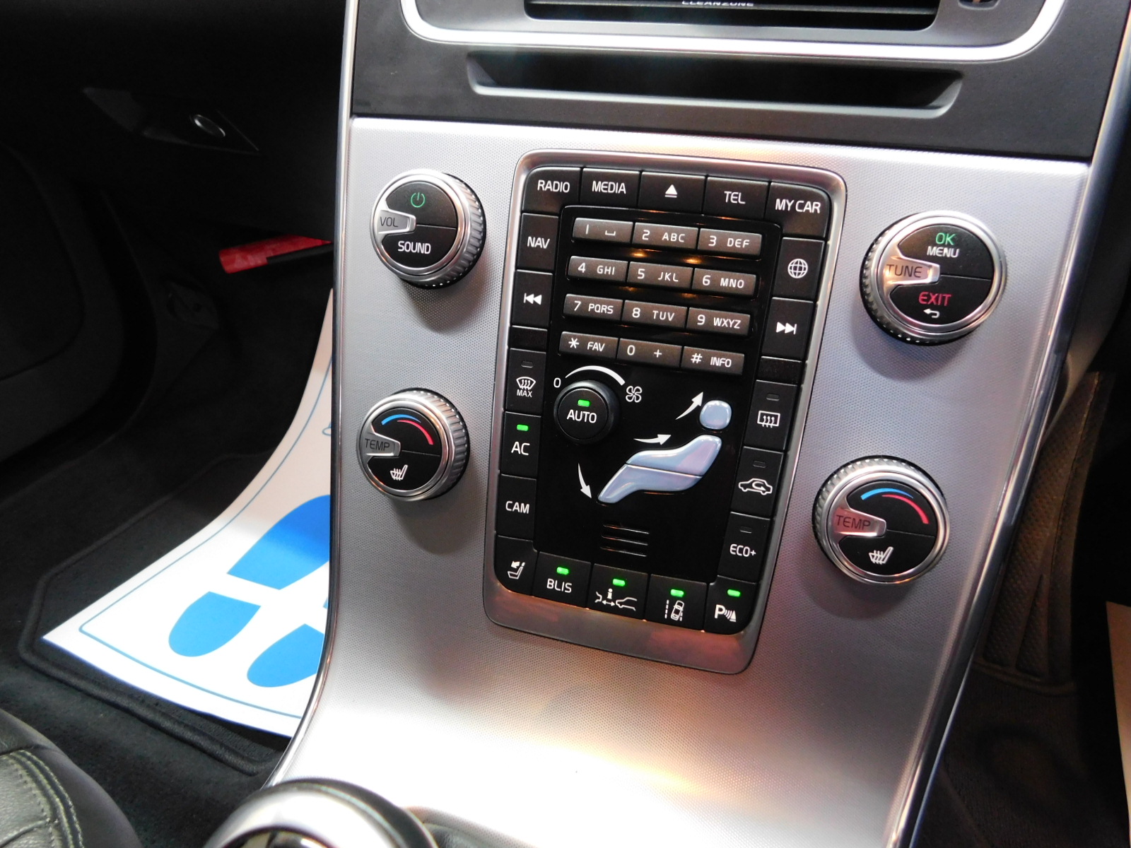 V60クロスカントリー 2016/H28