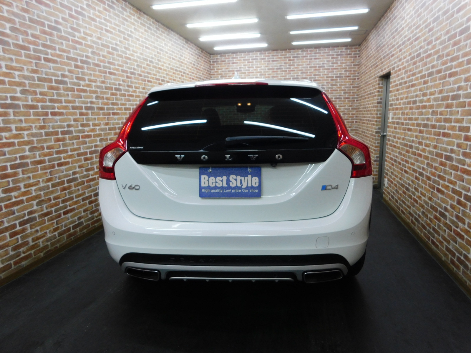 V60クロスカントリー 2016/H28