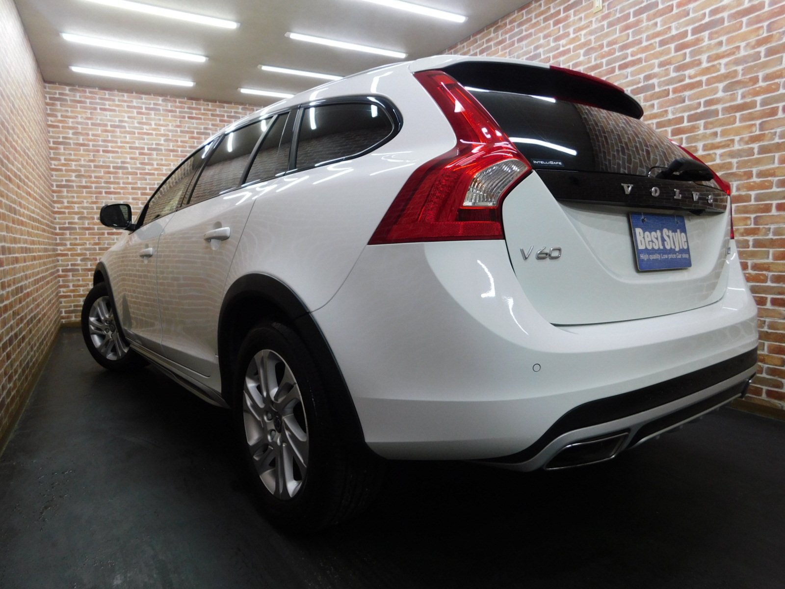 V60クロスカントリー 2016/H28