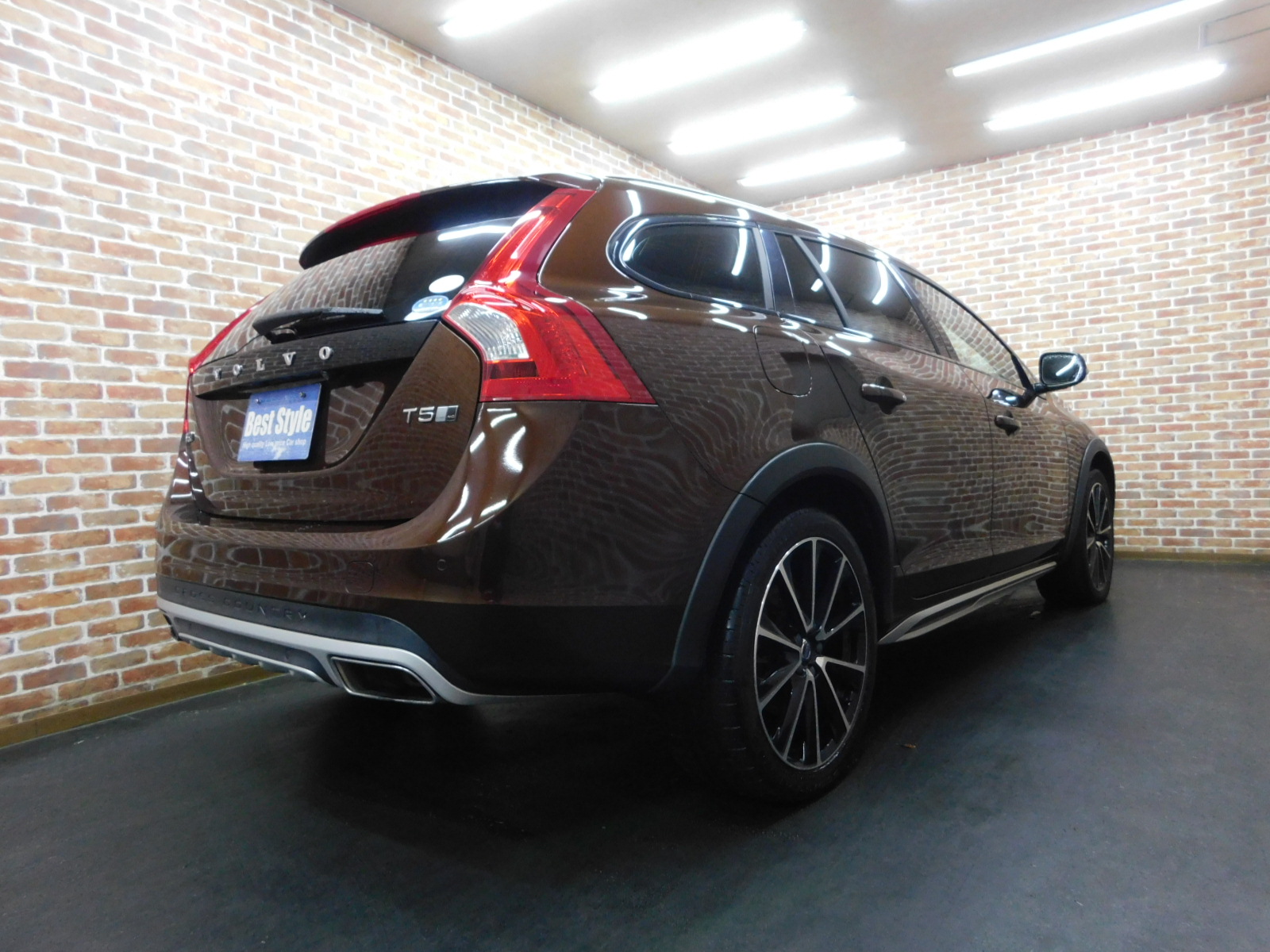 V60クロスカントリー 2017/H29