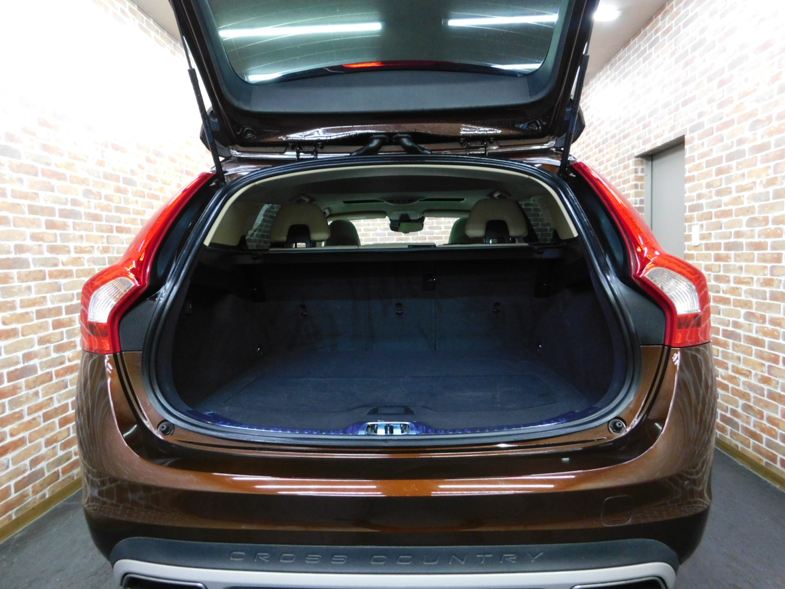 V60クロスカントリー 2017/H29