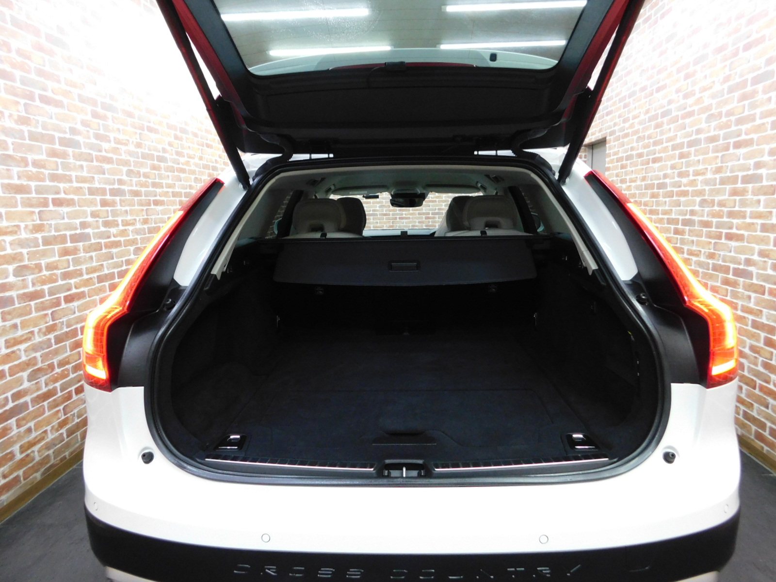 V90クロスカントリー 2019/R01