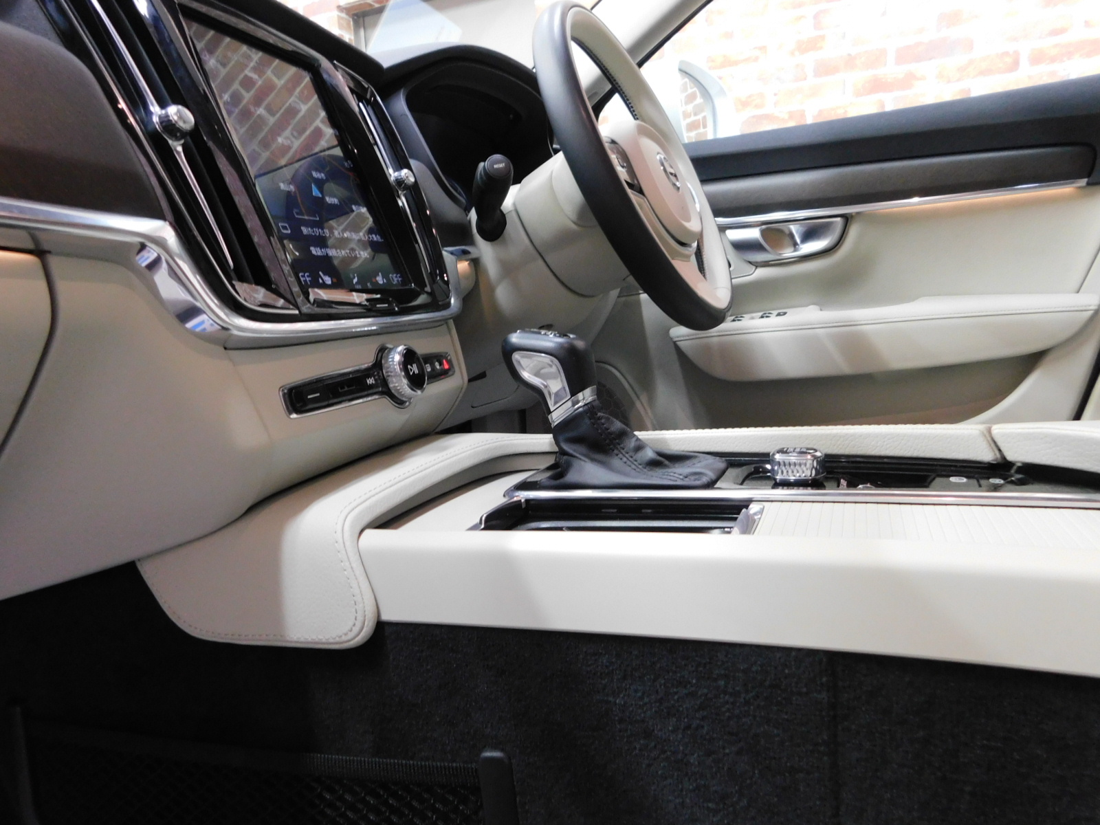 V90クロスカントリー 2019/R01