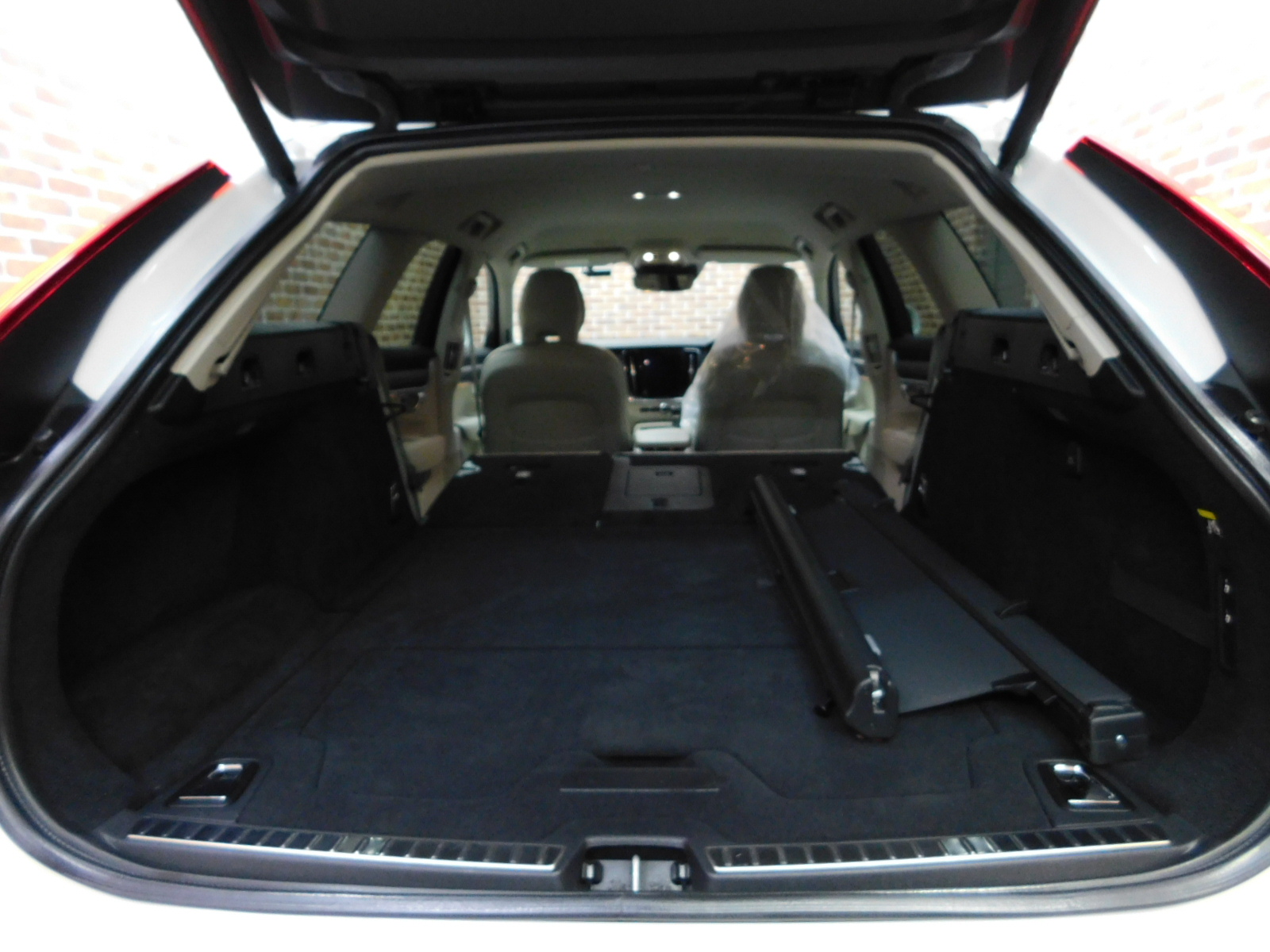 V90クロスカントリー 2019/R01