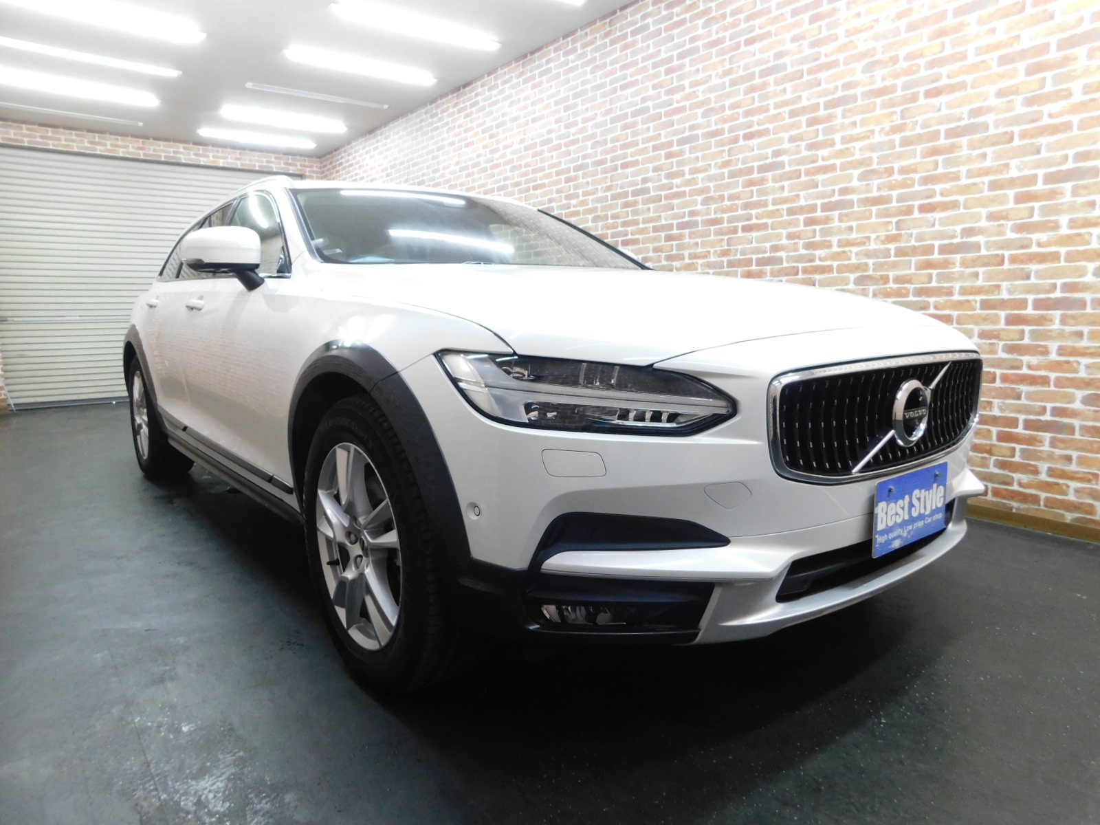 V90クロスカントリー 2019/R01