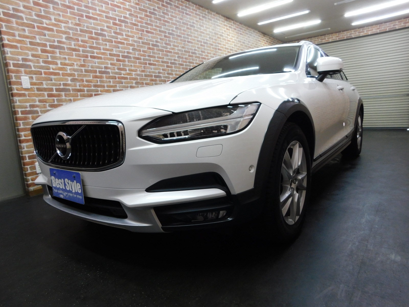 V90クロスカントリー 2019/R01