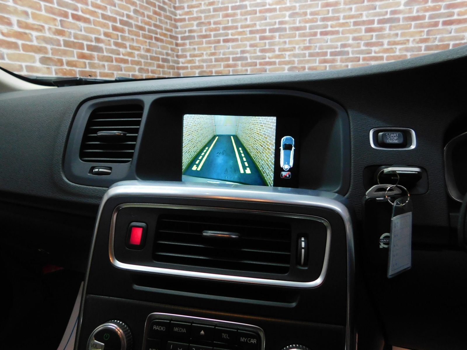 V60クロスカントリー 2015/H27