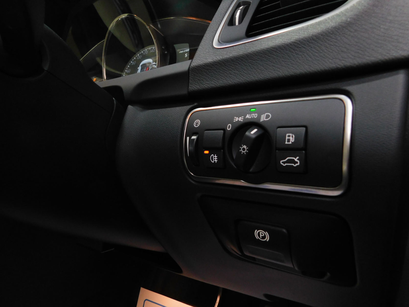 V60クロスカントリー 2015/H27