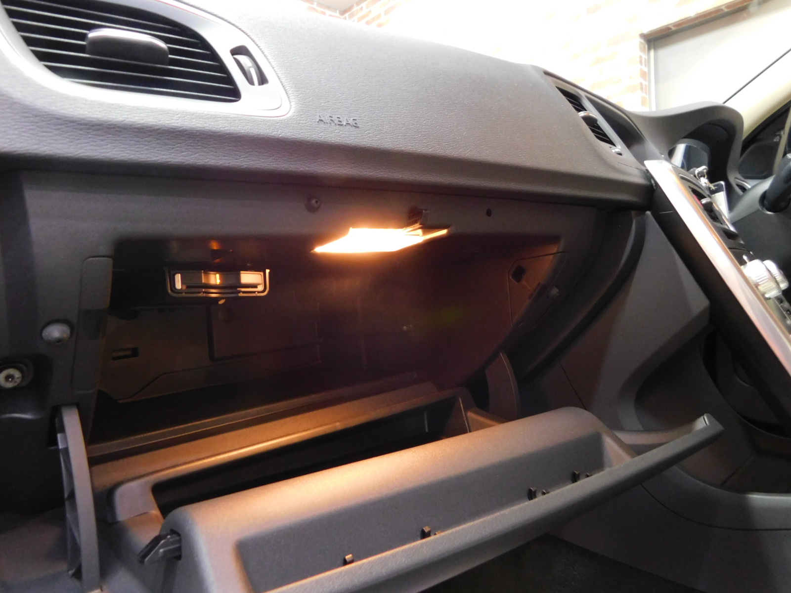 V60クロスカントリー 2015/H27