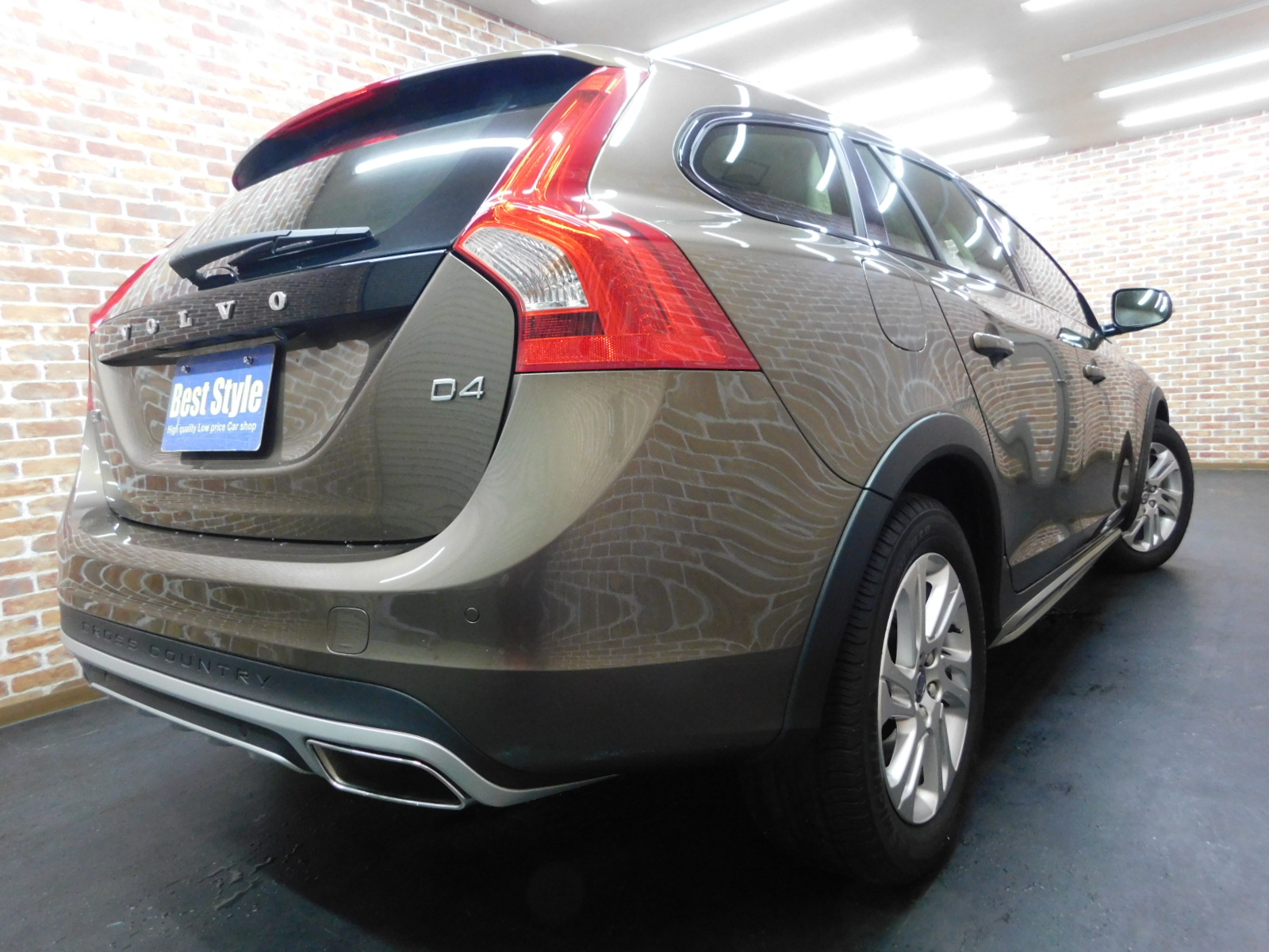 V60クロスカントリー 2015/H27