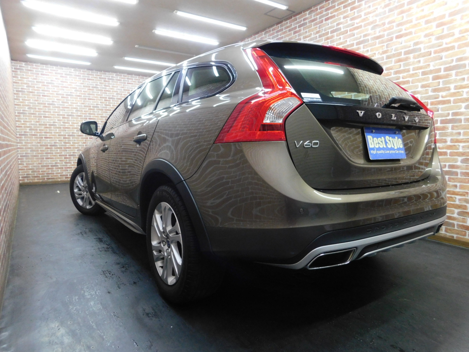 V60クロスカントリー 2015/H27