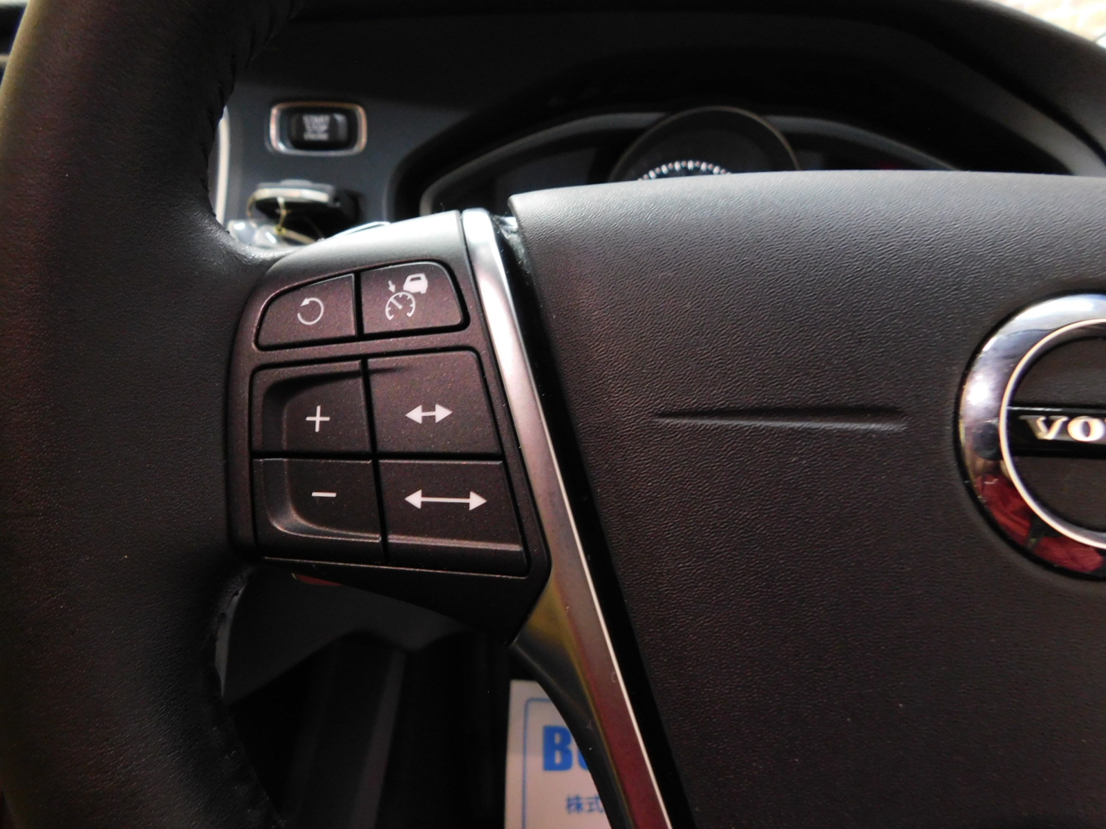 V40クロスカントリー 2017/H29