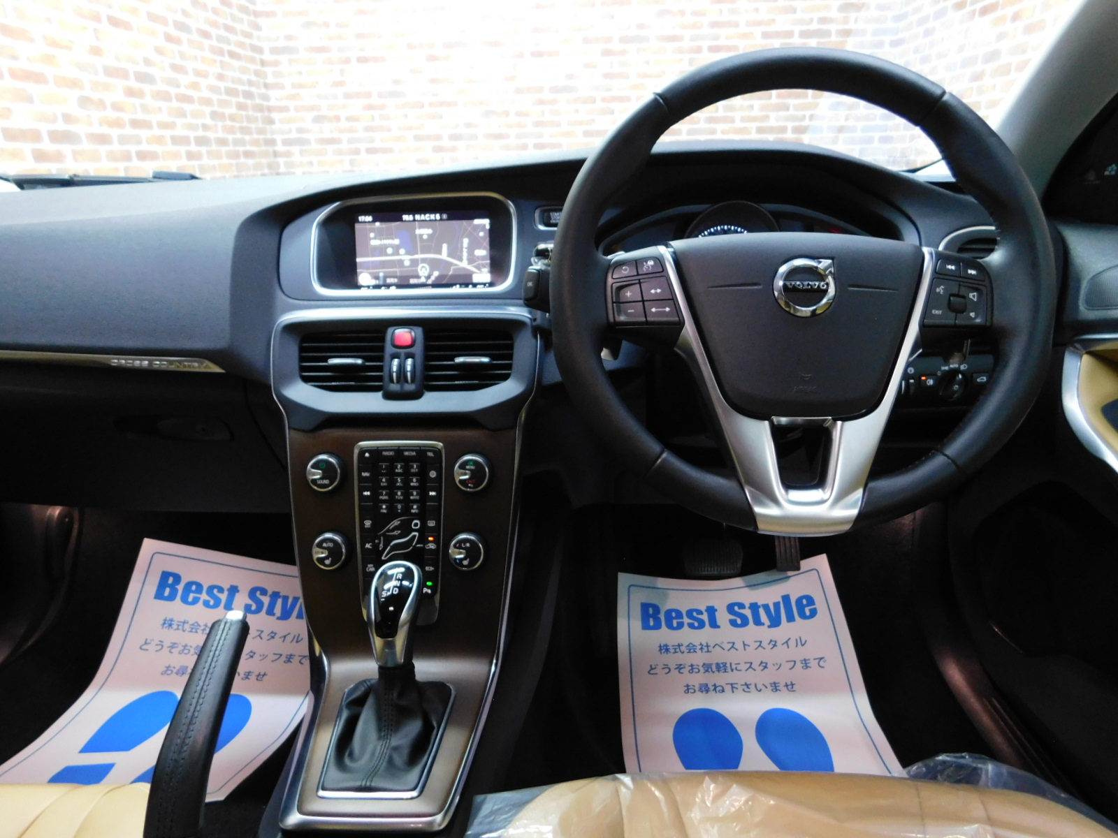 V40クロスカントリー 2017/H29