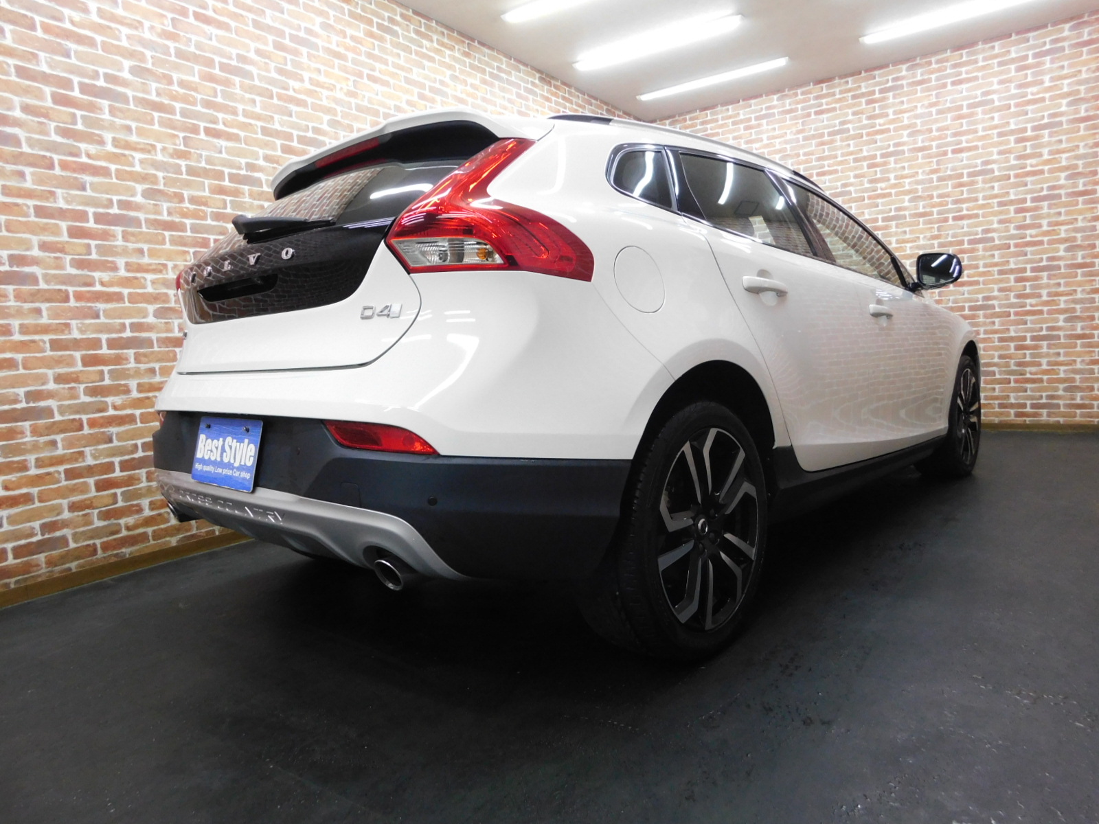 V40クロスカントリー 2017/H29