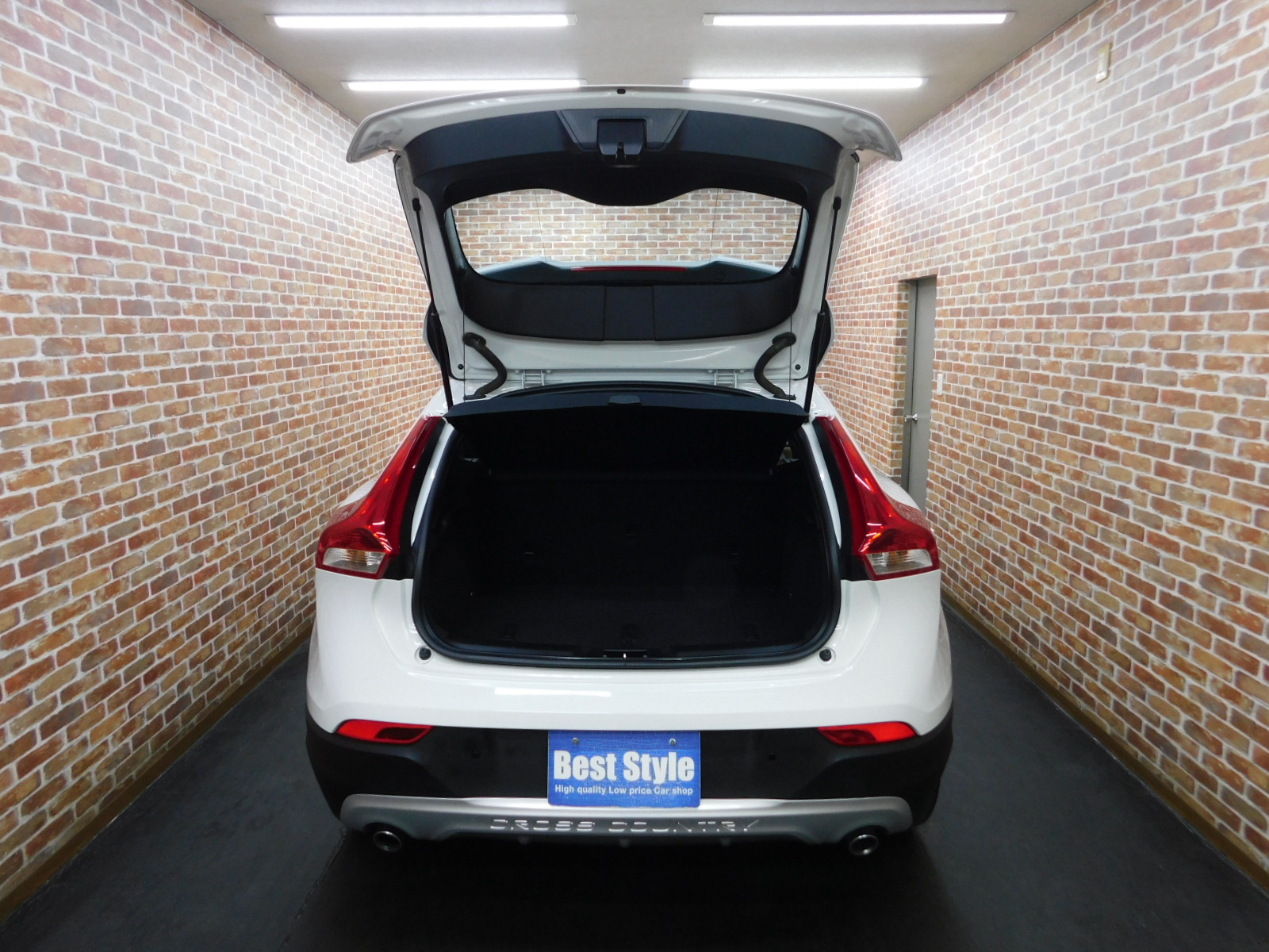 V40クロスカントリー 2017/H29