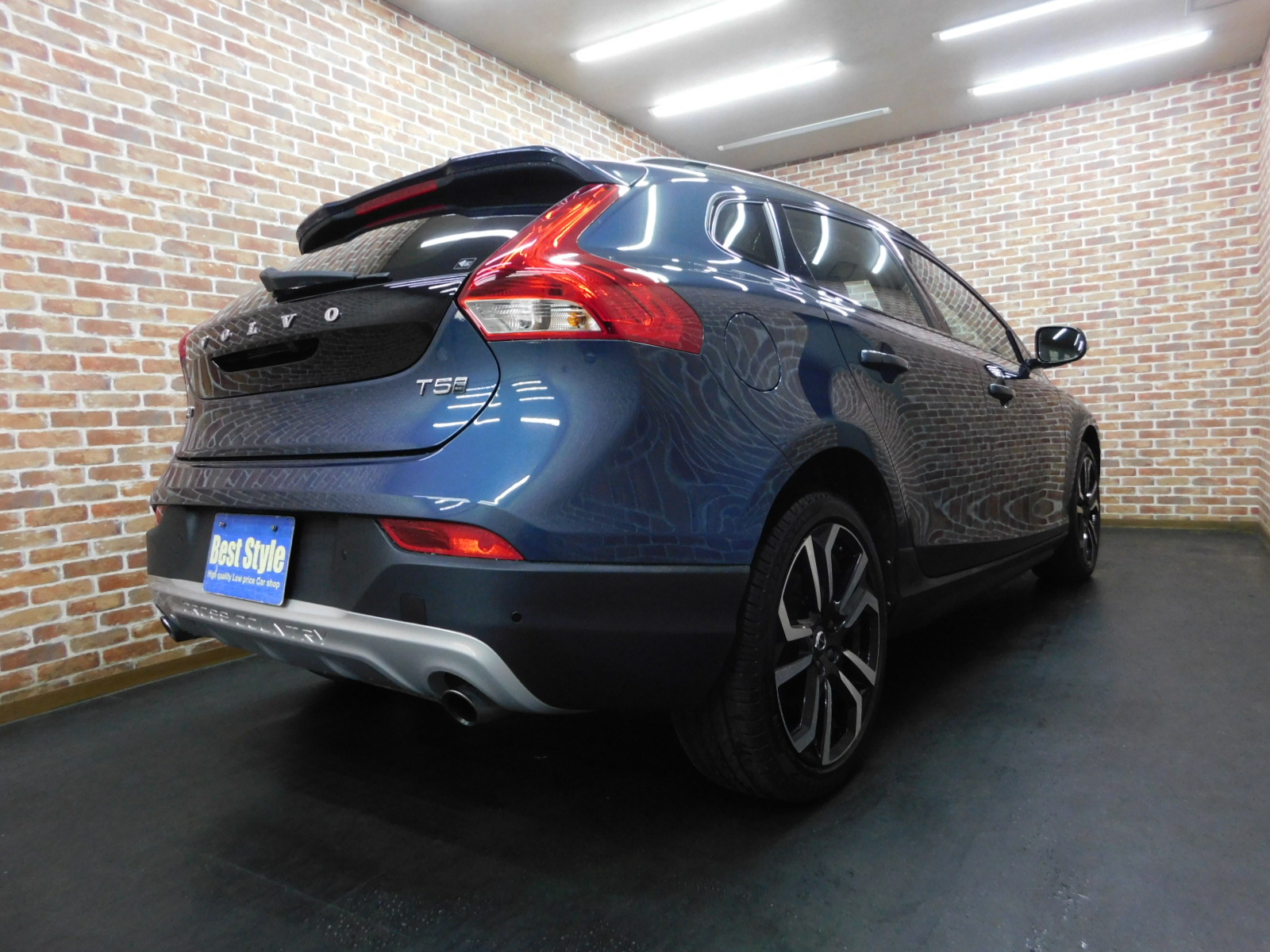 V40クロスカントリー 2016/H28