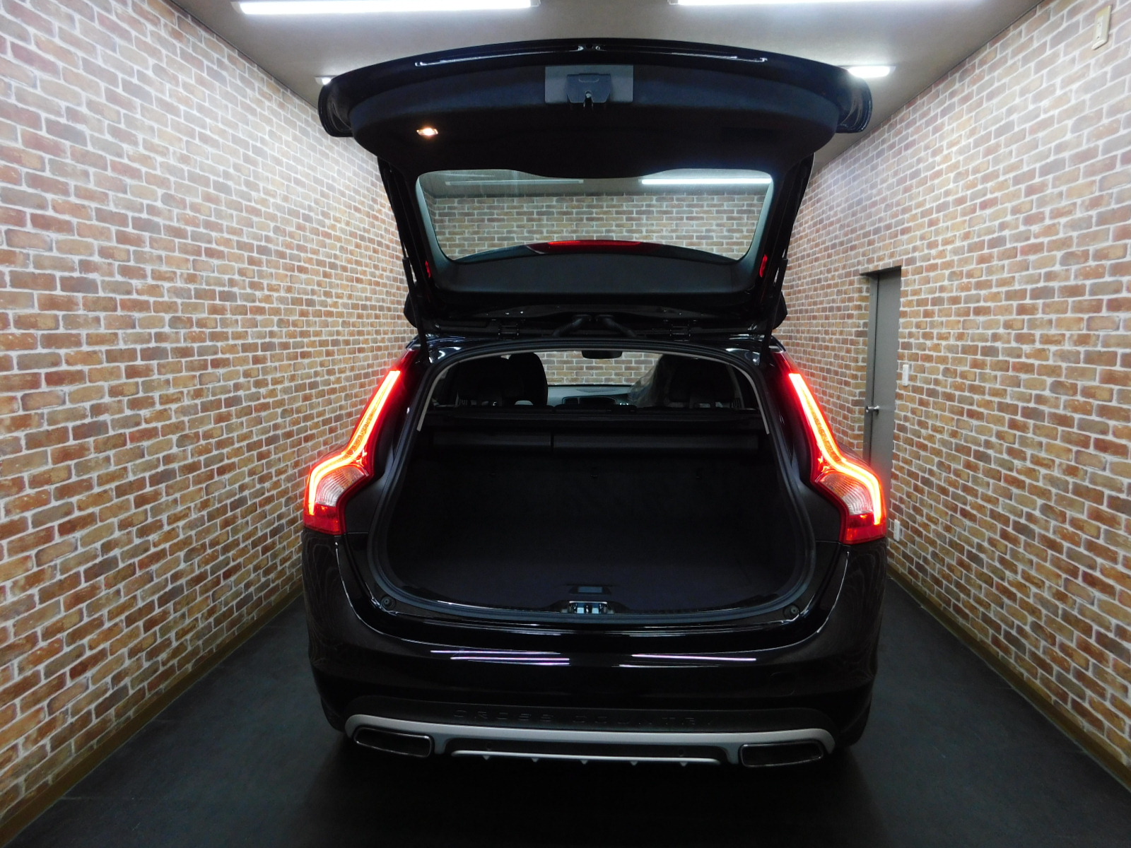 V60クロスカントリー 2015/H27