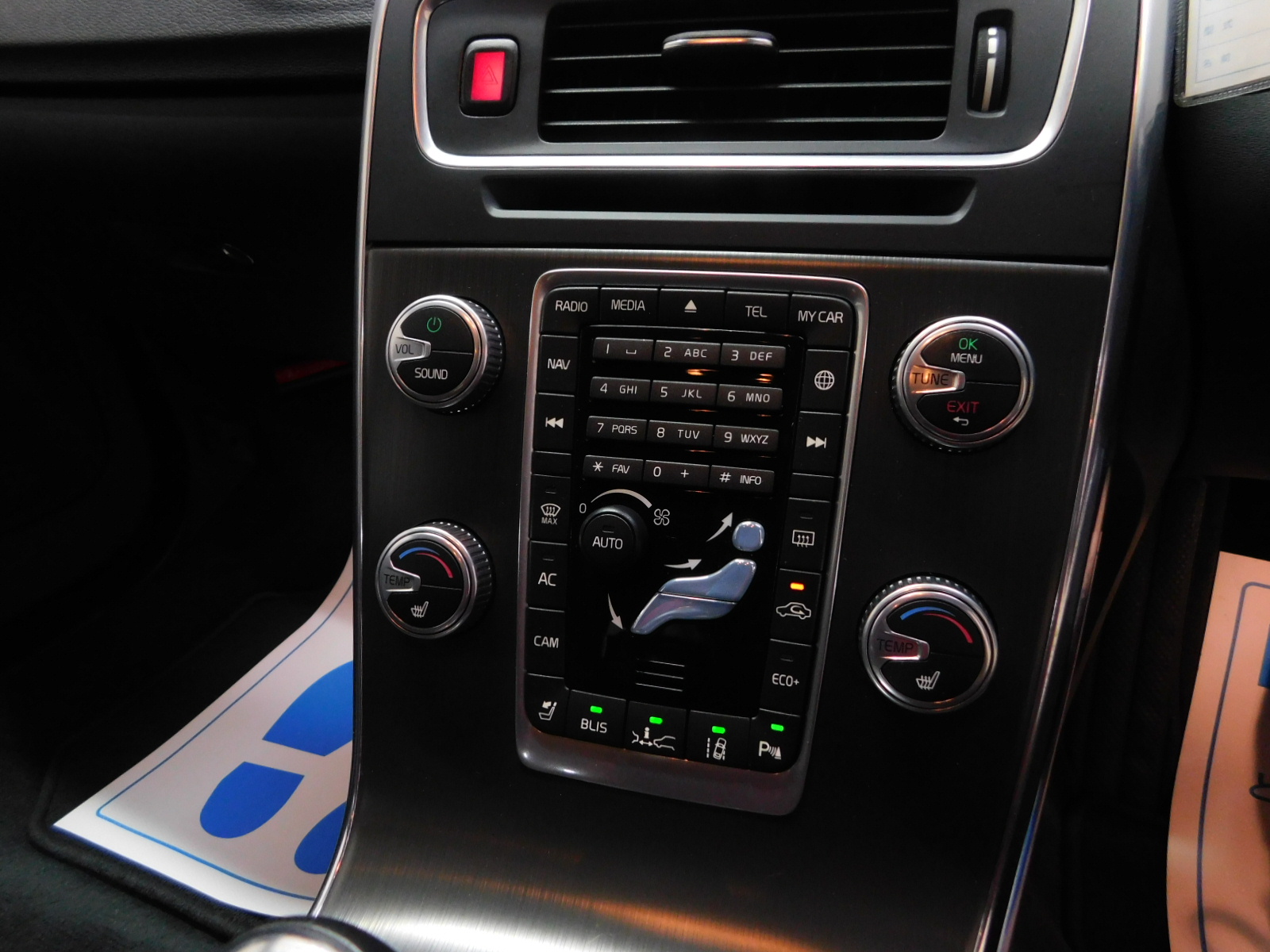 V60クロスカントリー 2015/H27