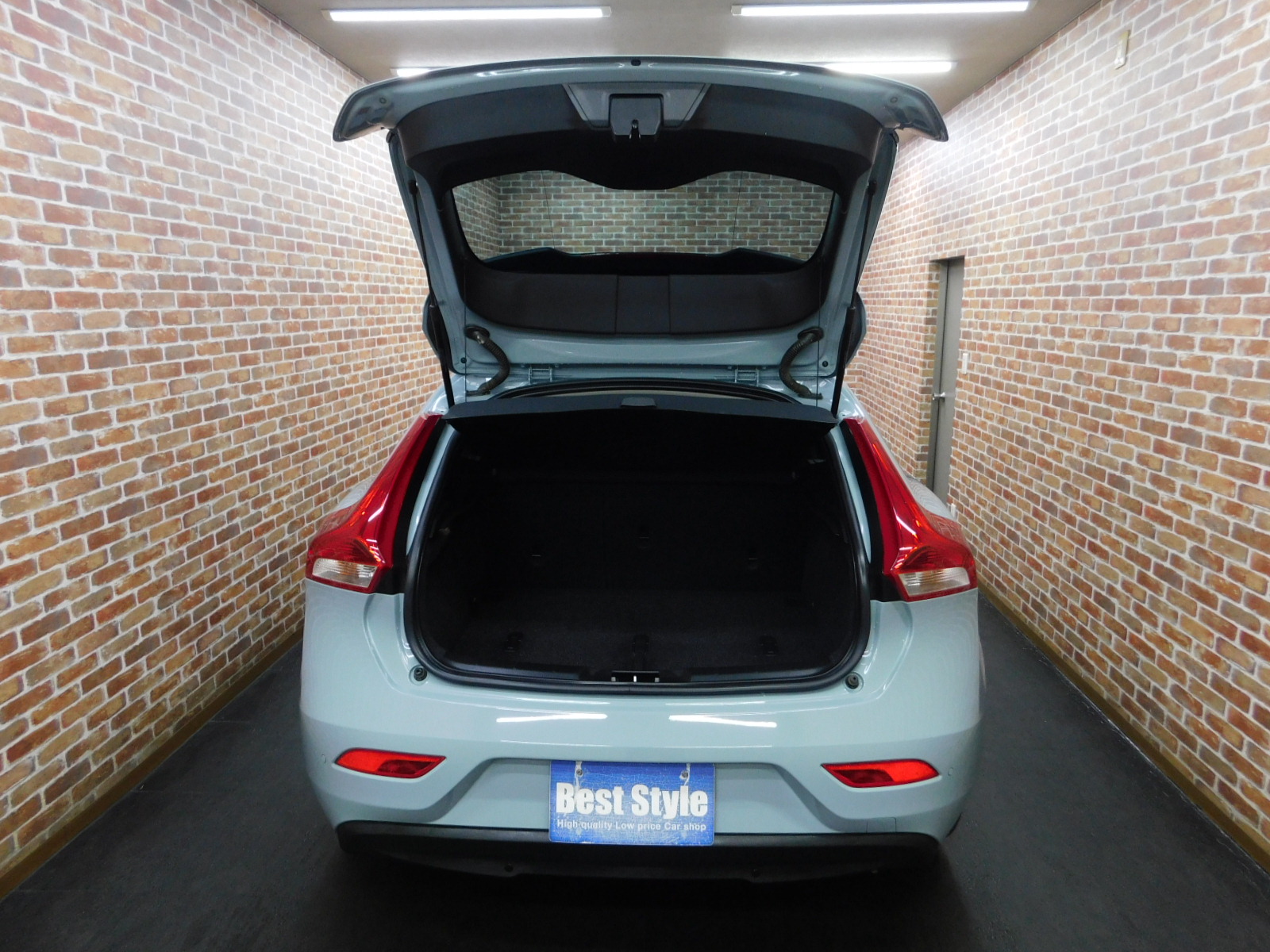 V40 2018/H30