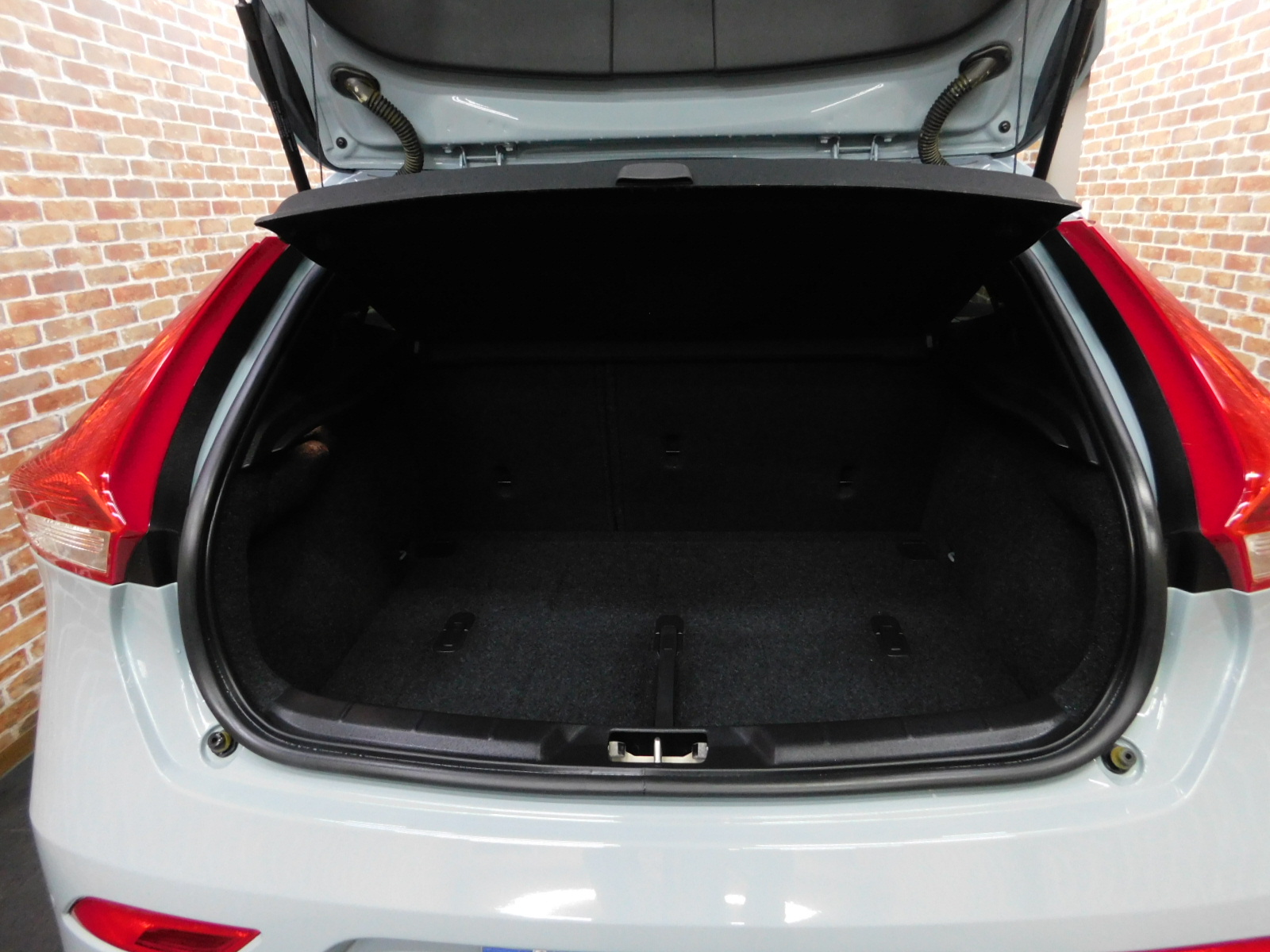 V40 2018/H30
