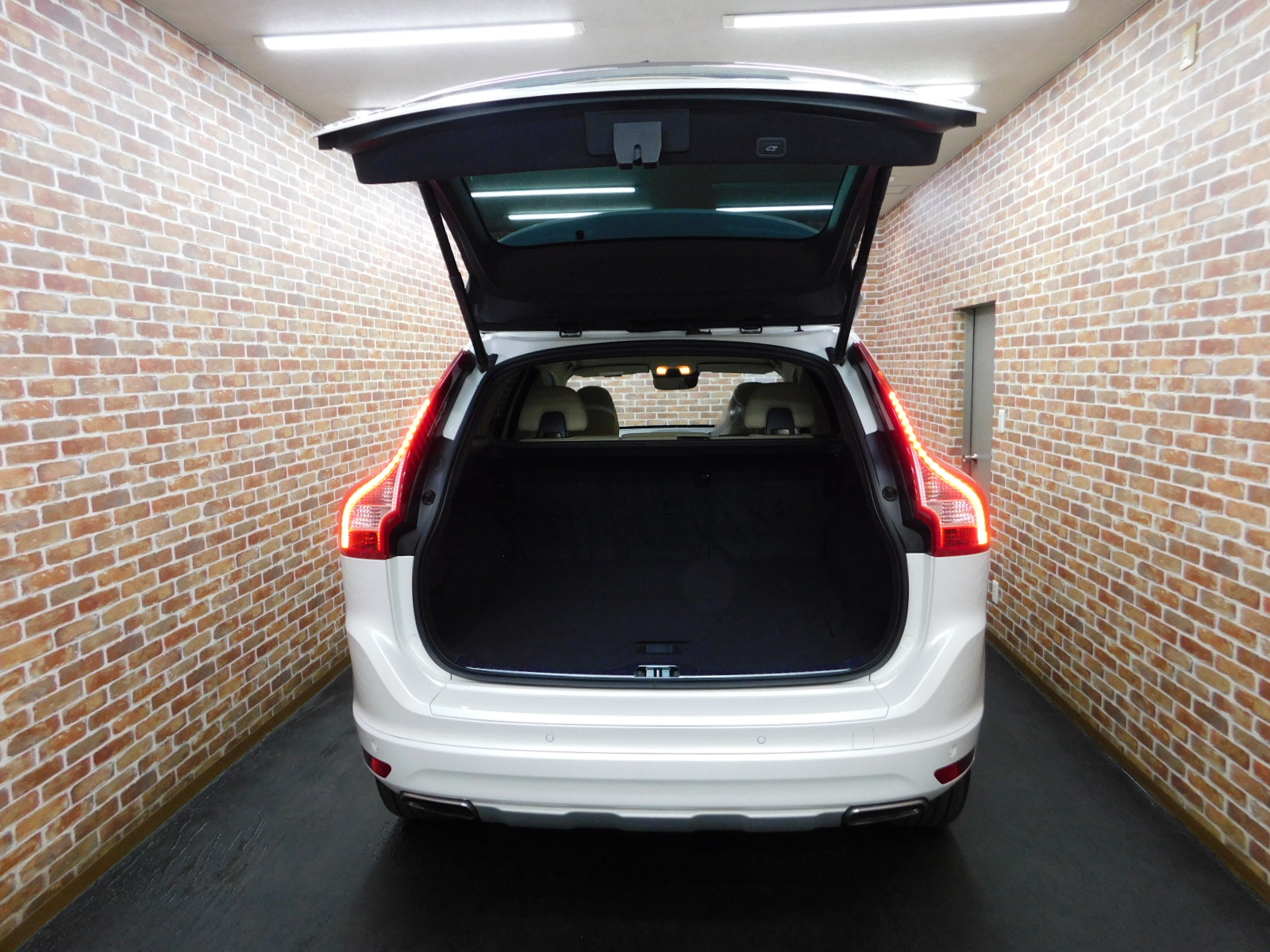 XC60 2017/H29