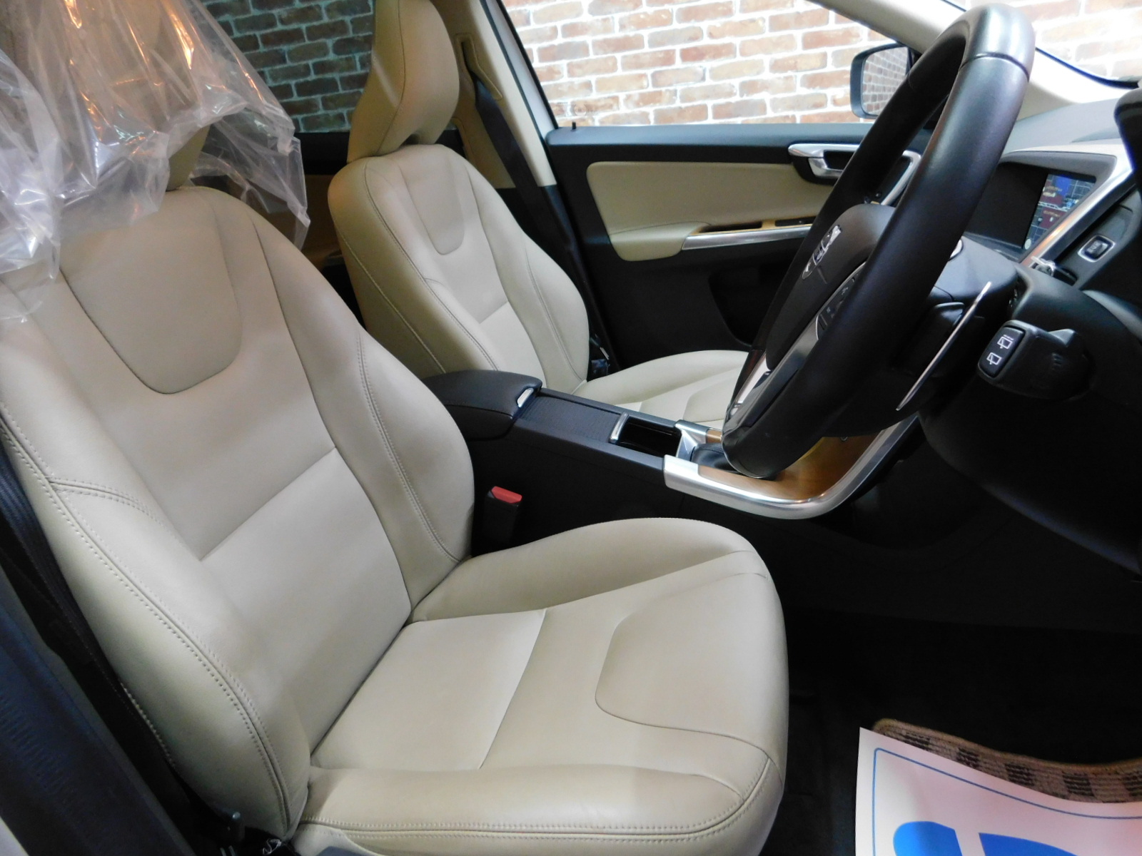 XC60 2017/H29