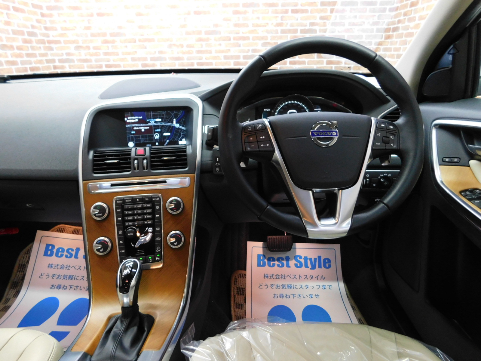 XC60 2017/H29